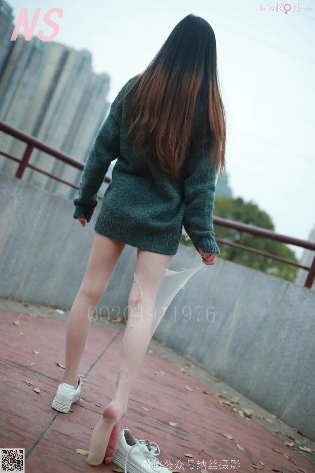 [NS纳丝摄影] No.082: 小师妹 撕丝袜的妹子 (98 photos) – Page 2