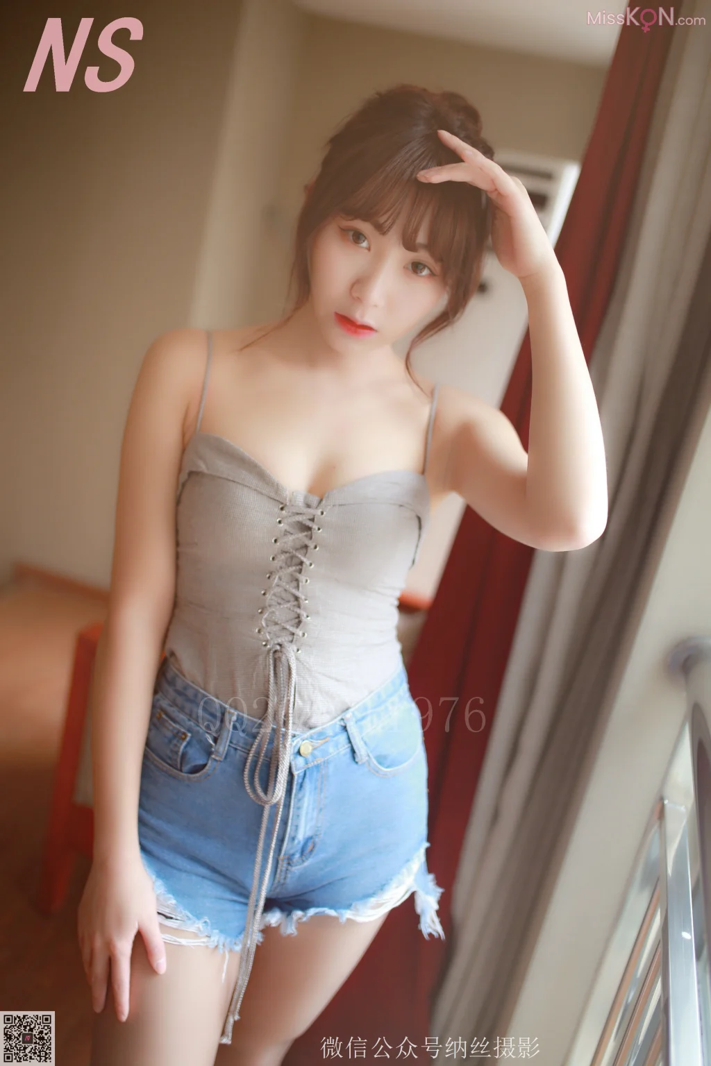 [NS纳丝摄影] No.084: 灵儿 酒店里的灰丝牛仔短裤 (81 photos)