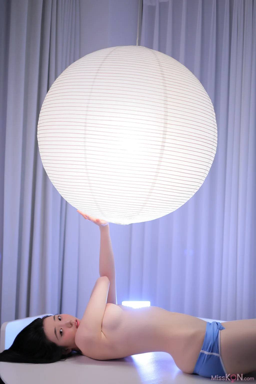Yeon Woo (연우): BLUE (134 photos) – Page 4