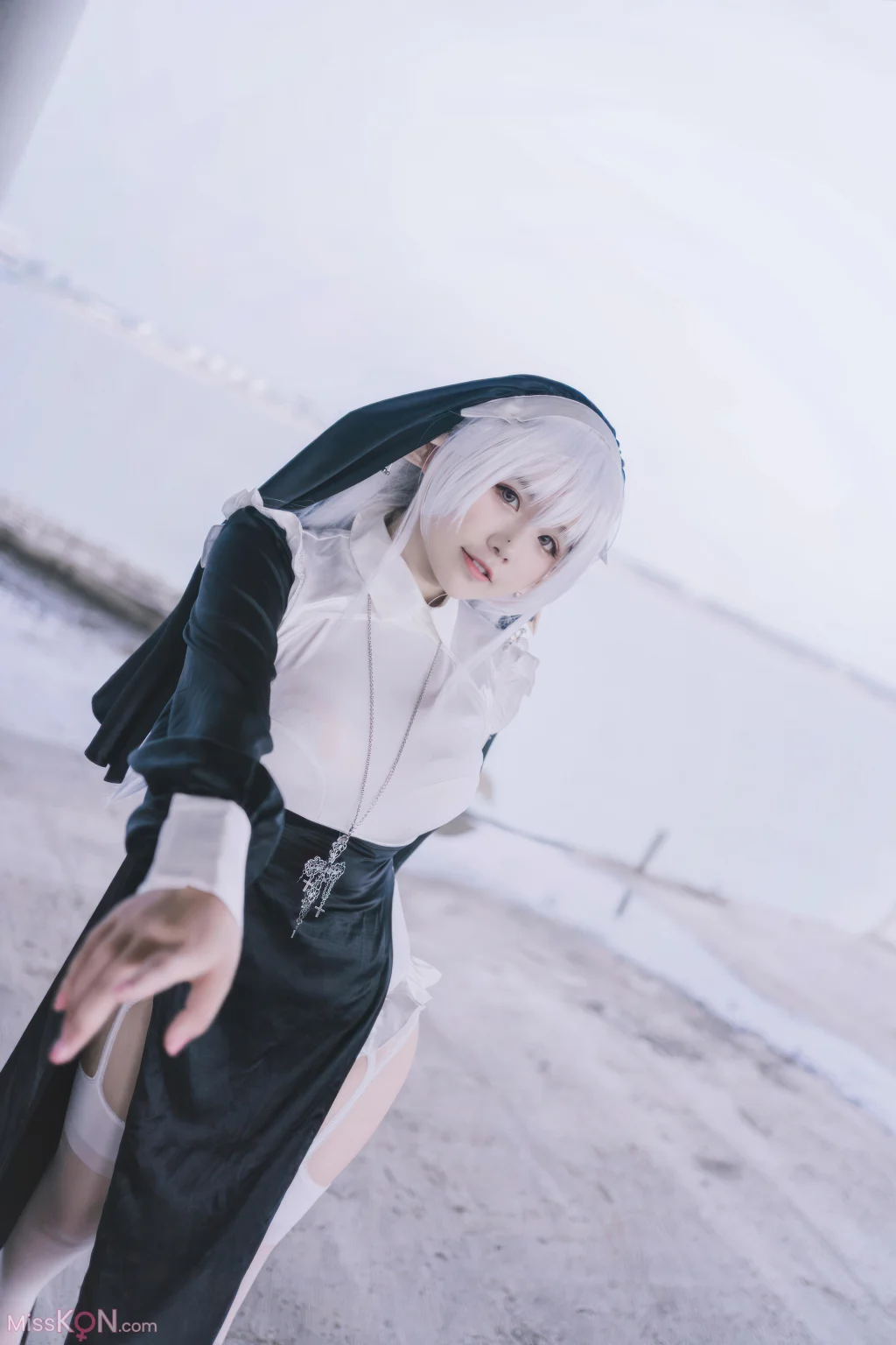 Coser@阿半今天很开心: 精灵修女 (28 photos)