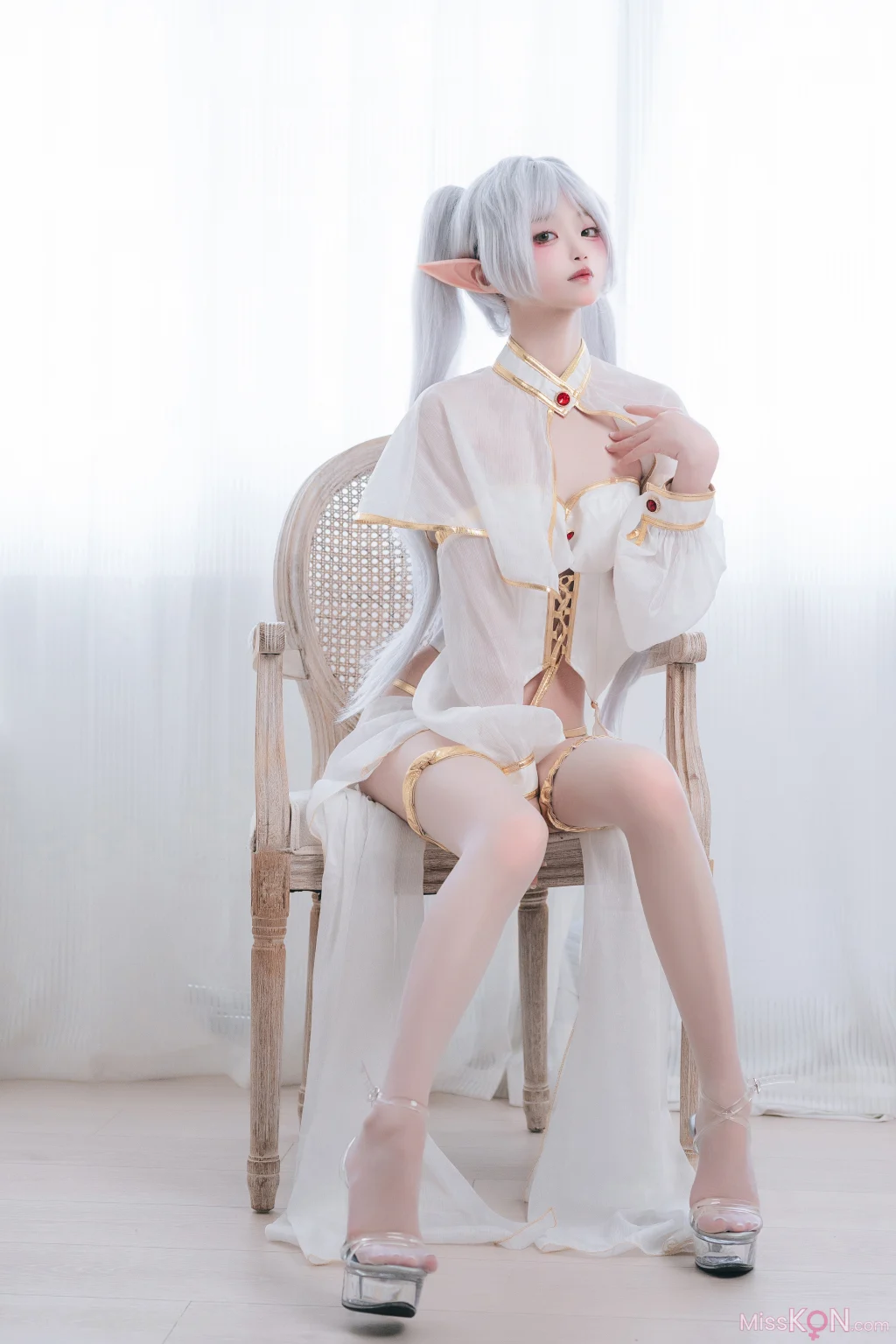 Coser@Irisuare(愛莉): 葬送的芙莉莲 (20 photos)