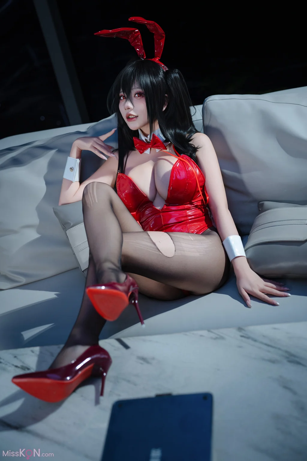 Coser@是一只熊仔吗: 大凤兔女郎 (50 photos)