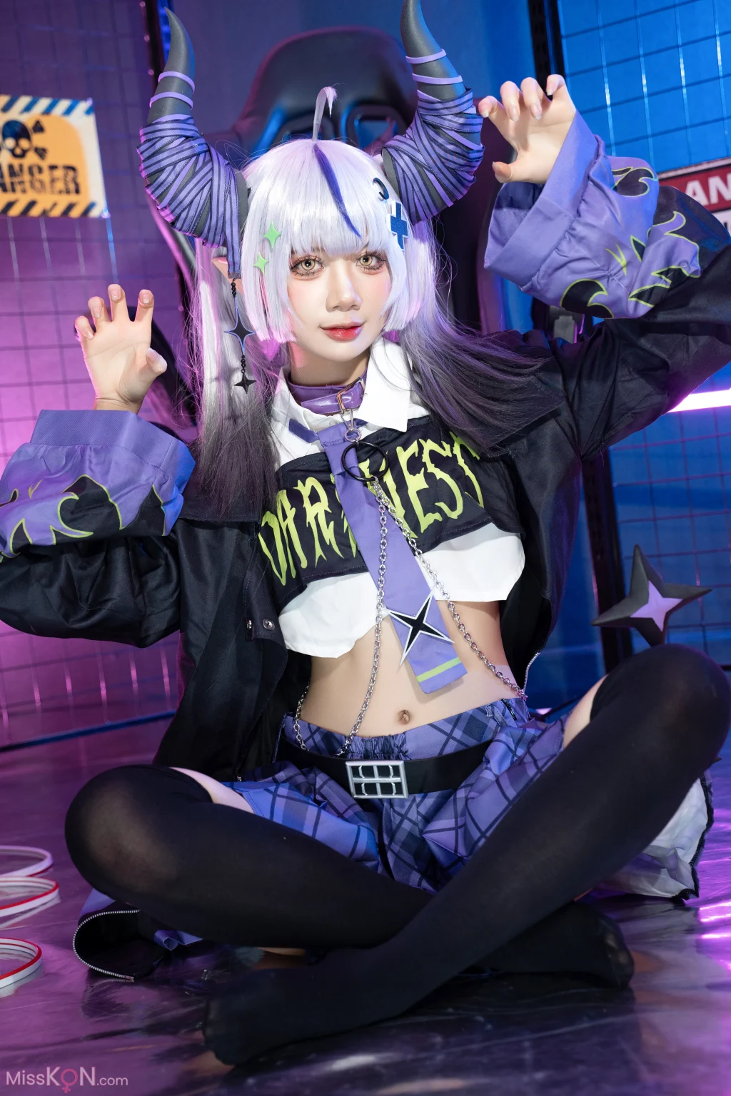 Coser@PoppaChan: Laplus in New Outfit (46 photos + 11 videos) – Page 2