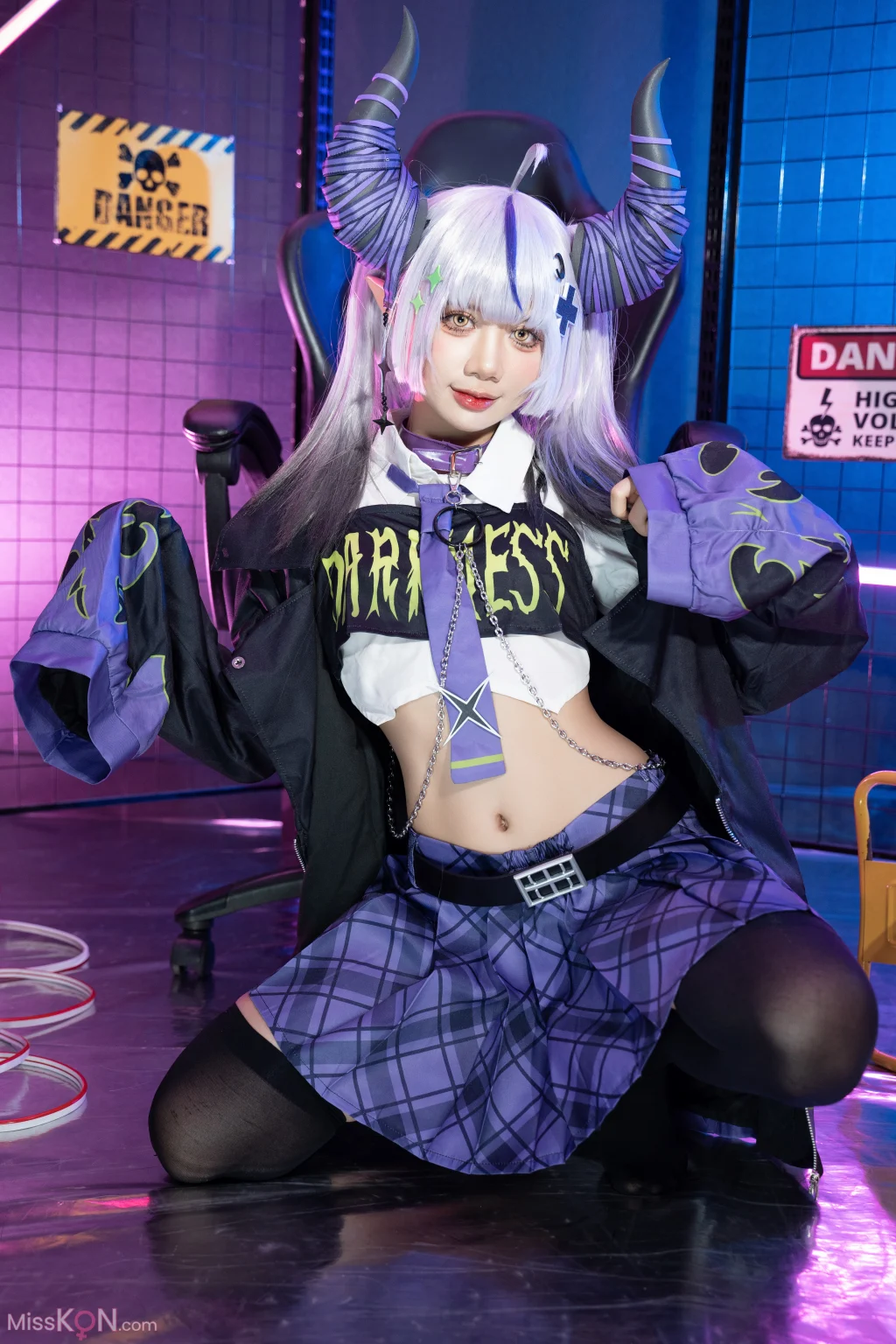 Coser@PoppaChan: Laplus in New Outfit (46 photos + 11 videos) – Page 2
