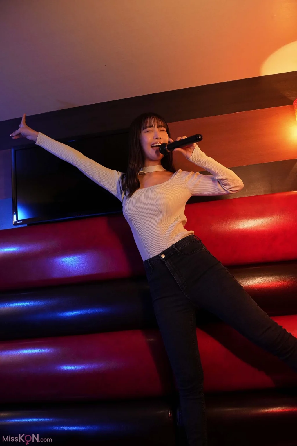 [JP] Amau Kisumi (天羽希純): デジタル写真集 ハートストライク (デジタルブルグラ) (44 photos)