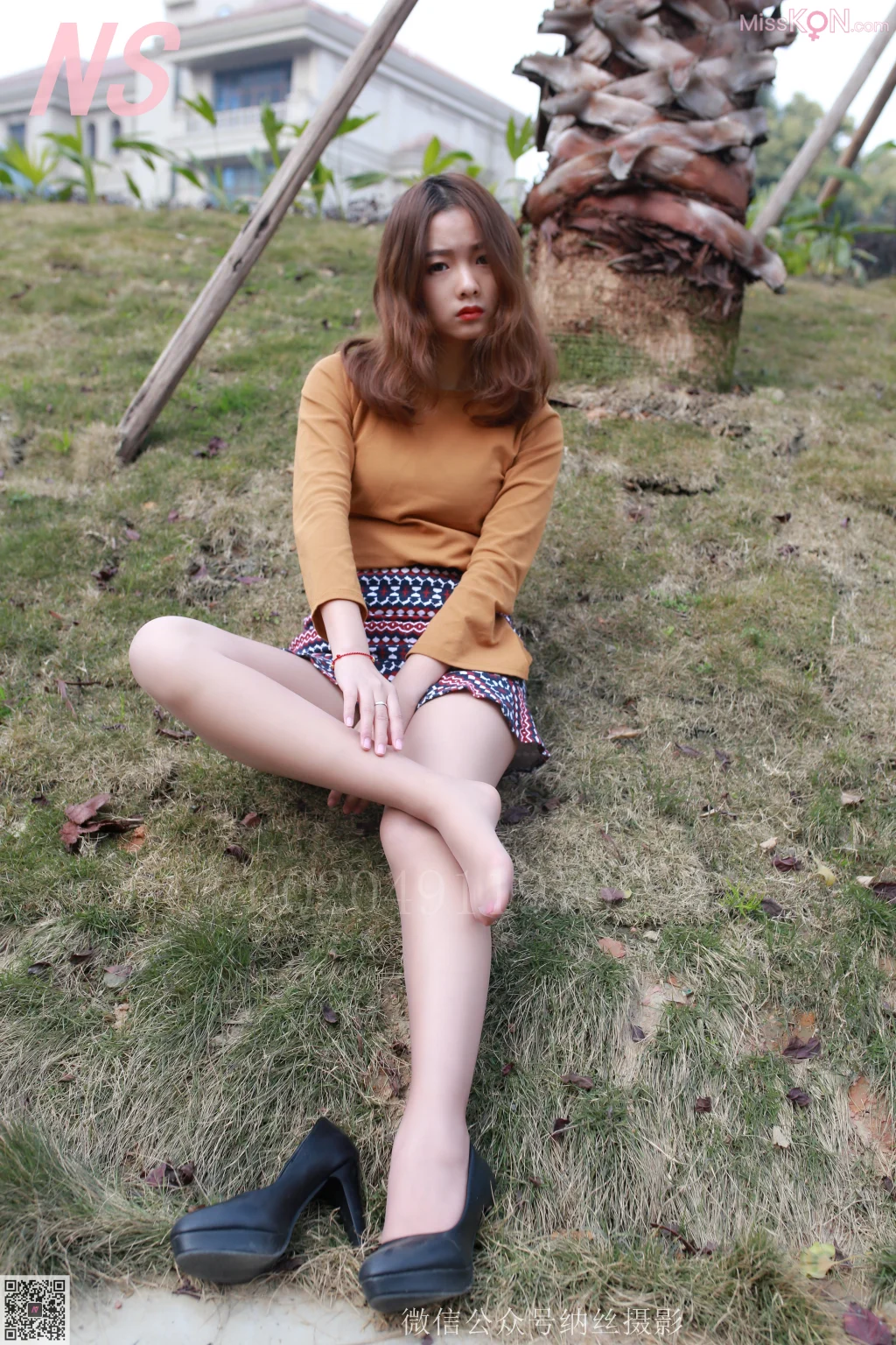 [NS纳丝摄影] No.091: 紫嫣 灰丝美足 (73 photos)