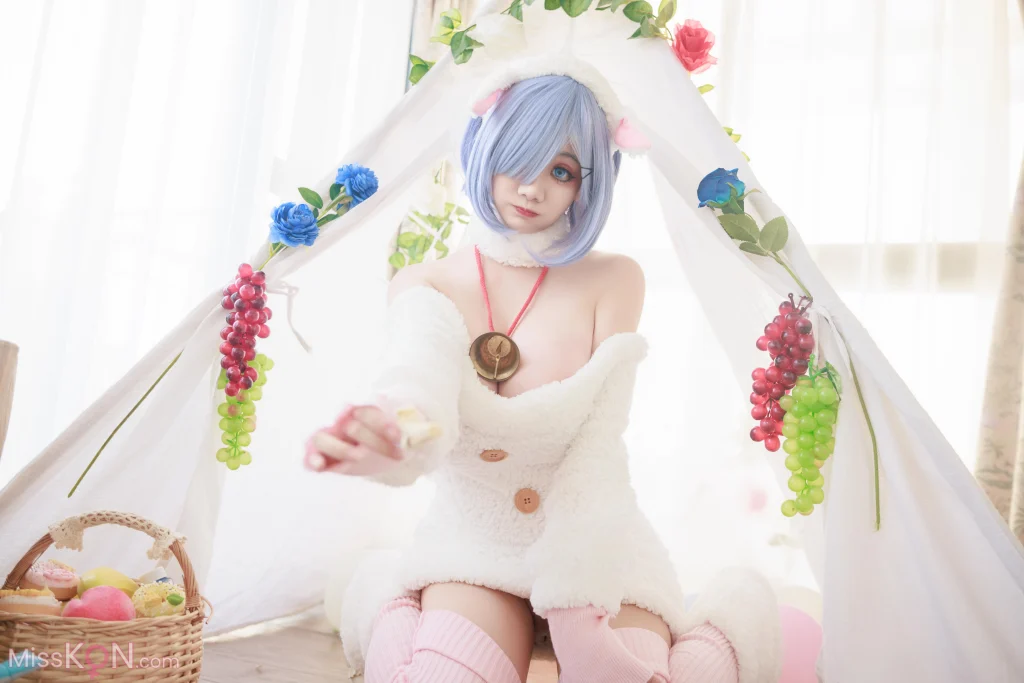 Coser@阿雪雪: 蕾姆小羊 (24 photos + 3 videos)