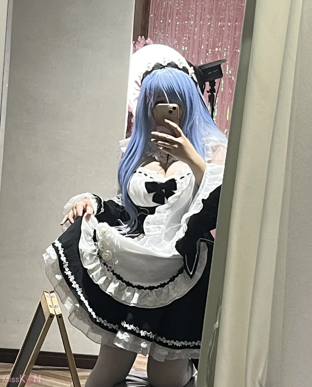 Coser@阿半今天很开心: 蕾姆女仆 (47 photos + 2 videos)