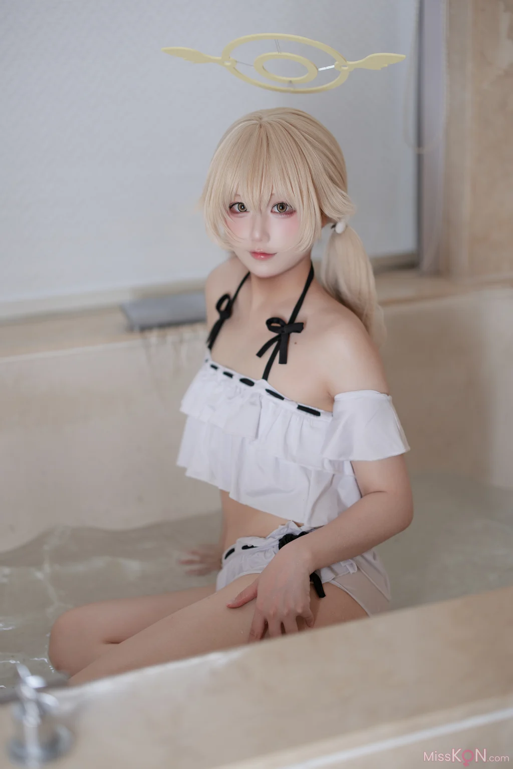 Coser@lunananya: 先生との秘密のひととき (12 photos)