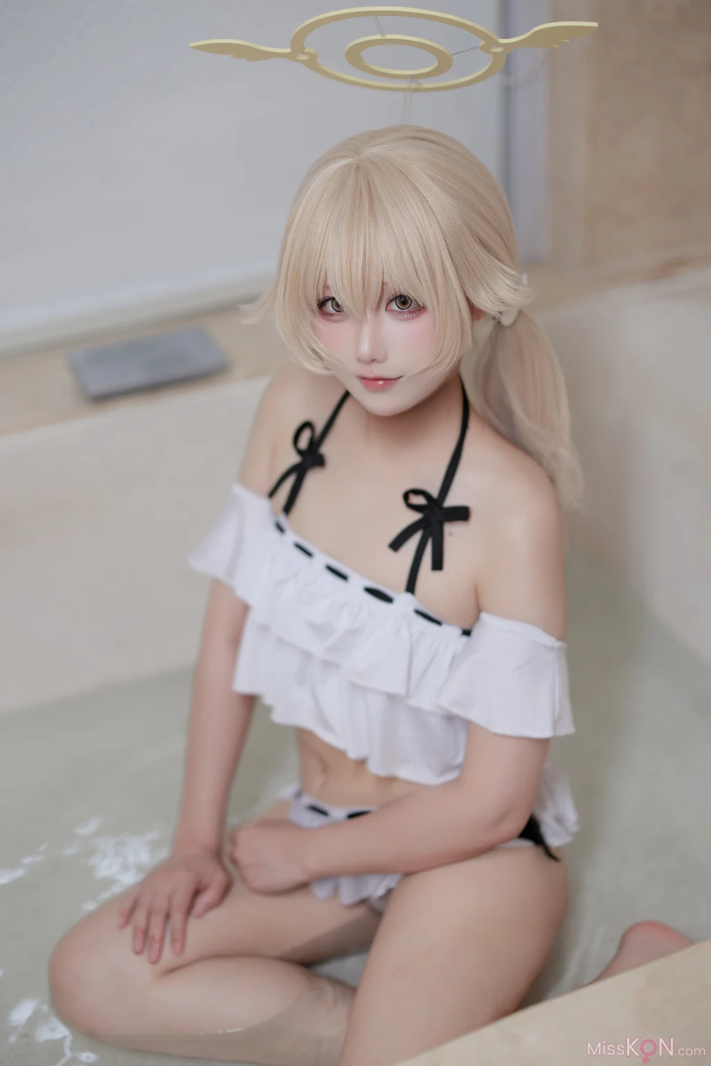 Coser@lunananya: 先生との秘密のひととき (12 photos)