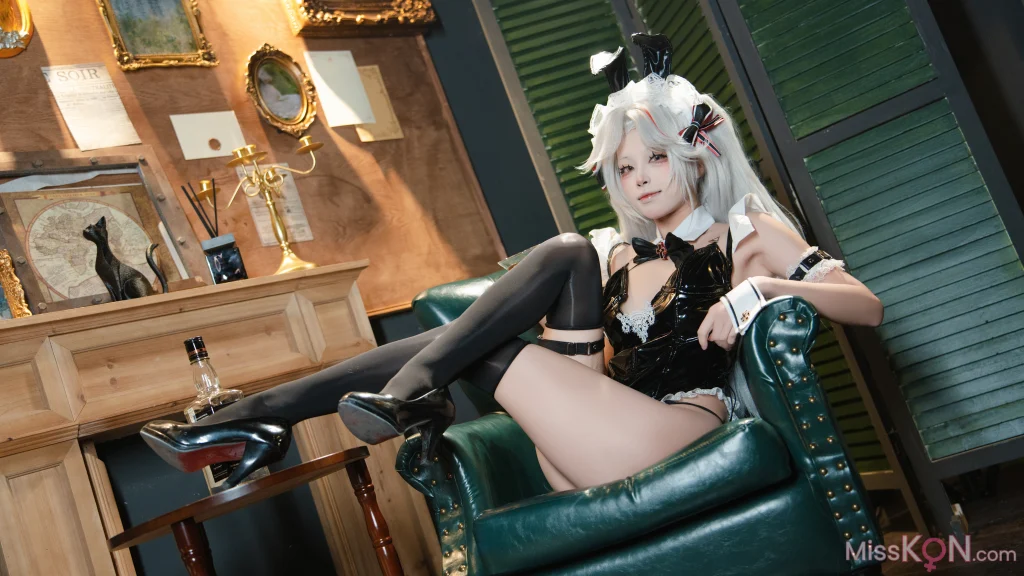 Coser@三無人型: 欧根 兔女郎 (26 photos) – Page 2