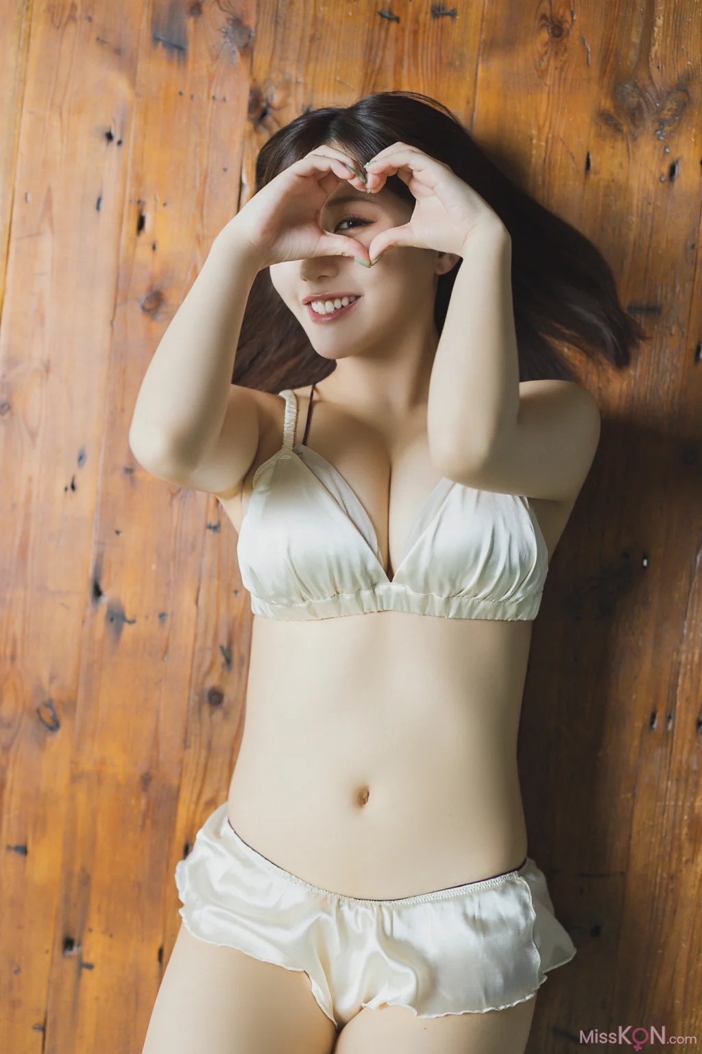 [JP] Miku Tanaka (田中美久): 【増量版 全50P】ヤンマガアザーっす！〈ＹＭ２０２６年１号未公開カット〉　ヤンマガデジタル写真集 (54 photos) – Page 2