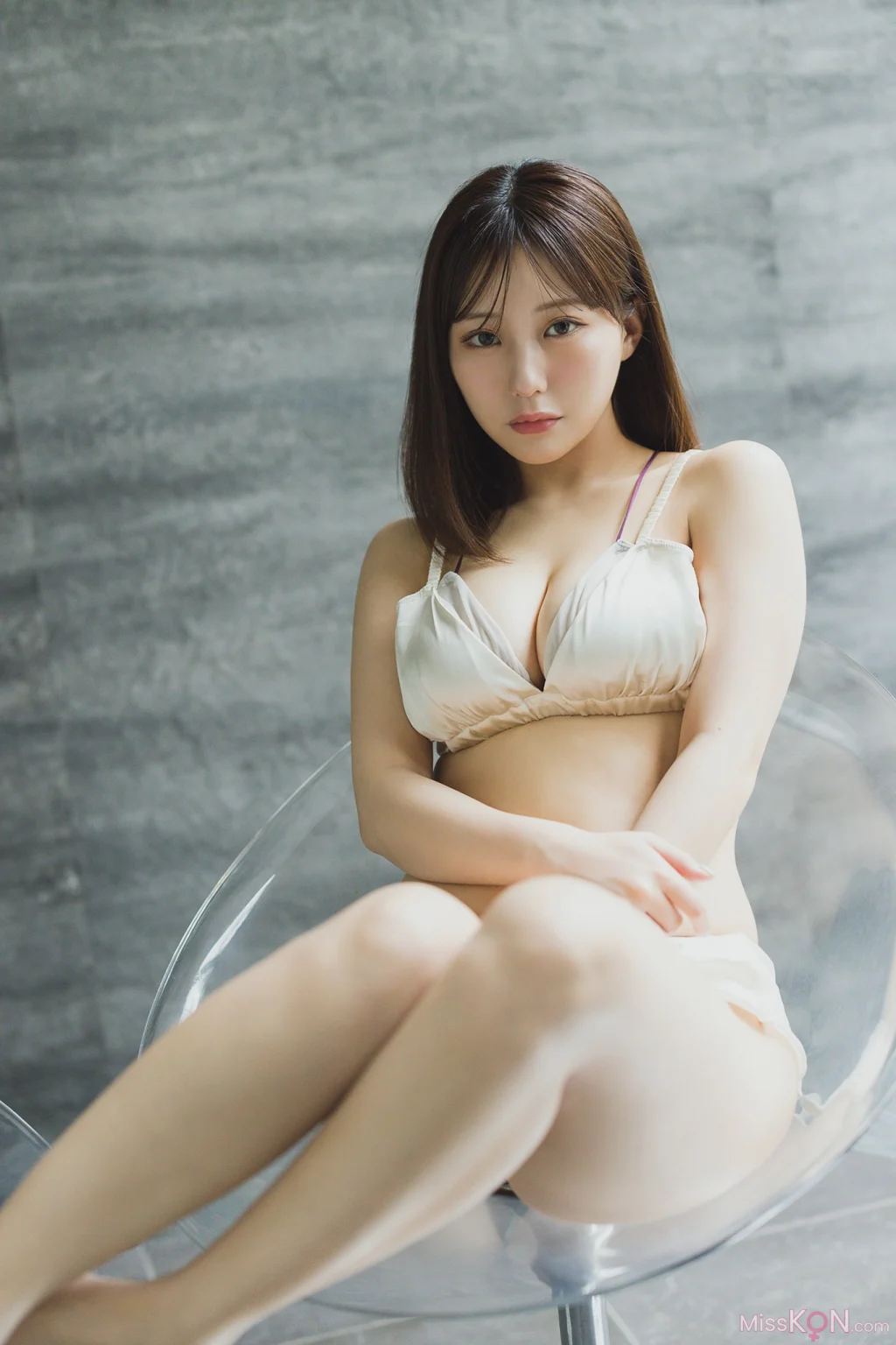 [JP] Miku Tanaka (田中美久): 【増量版 全50P】ヤンマガアザーっす！〈ＹＭ２０２６年１号未公開カット〉　ヤンマガデジタル写真集 (54 photos) – Page 2