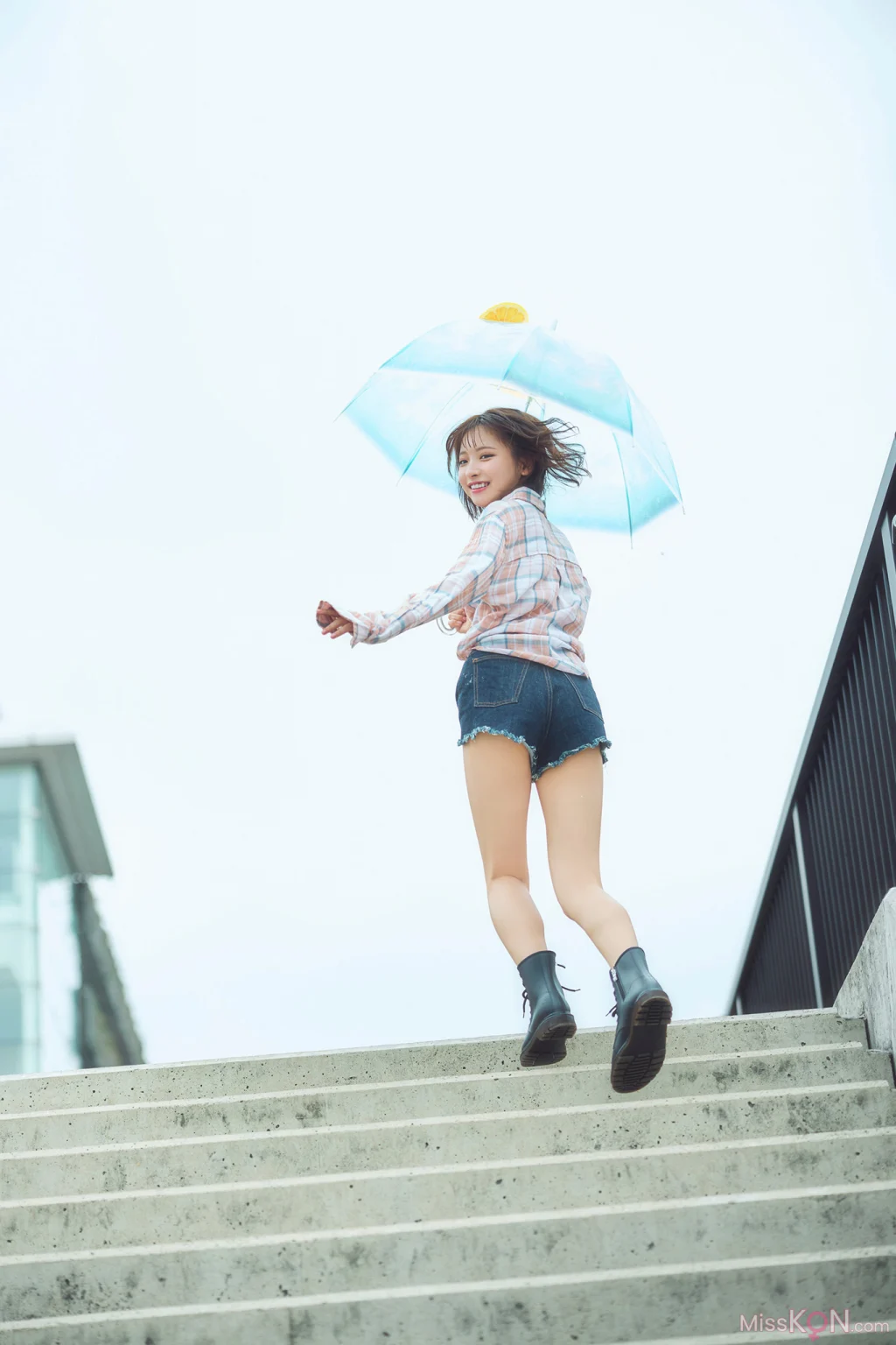 [JP] Runa Ichinose (一ノ瀬瑠菜): 【増量版 全50P】ミスマガのアソビバ！雨の日の過ごし方 ヤンマガデジタル写真集 (107 photos)
