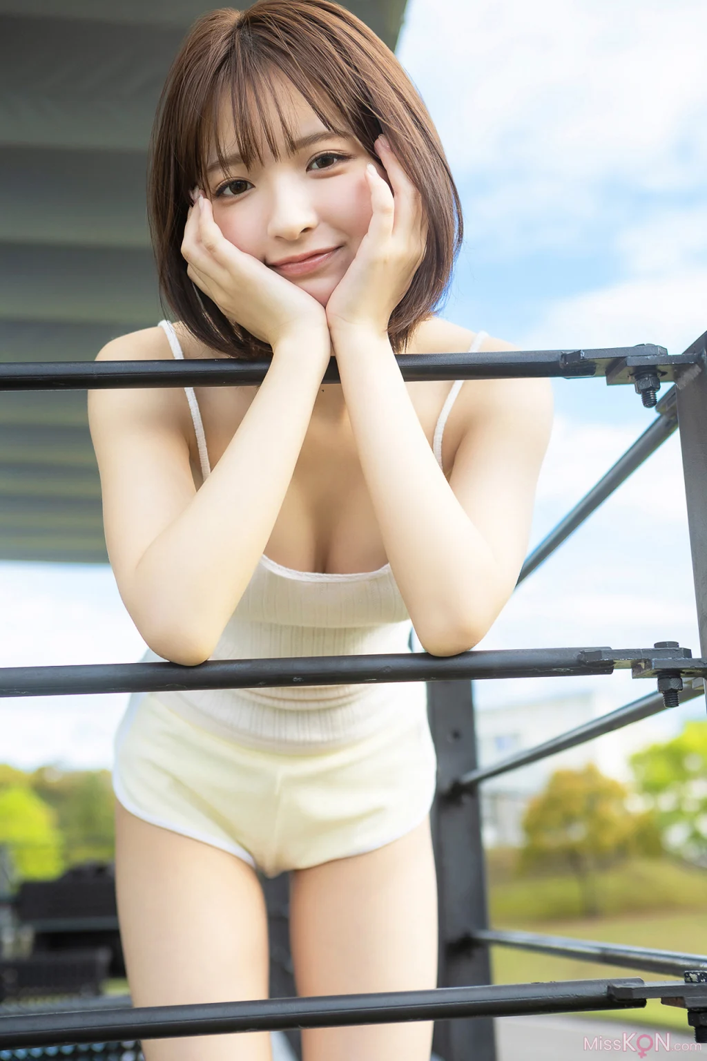 [JP] Runa Ichinose (一ノ瀬瑠菜): 【増量版 全50P】ンマガアザーっす！＜ＹＭ２０２４年２６号未公開カット＞　ヤンマガデジタル写真集 (54 photos)