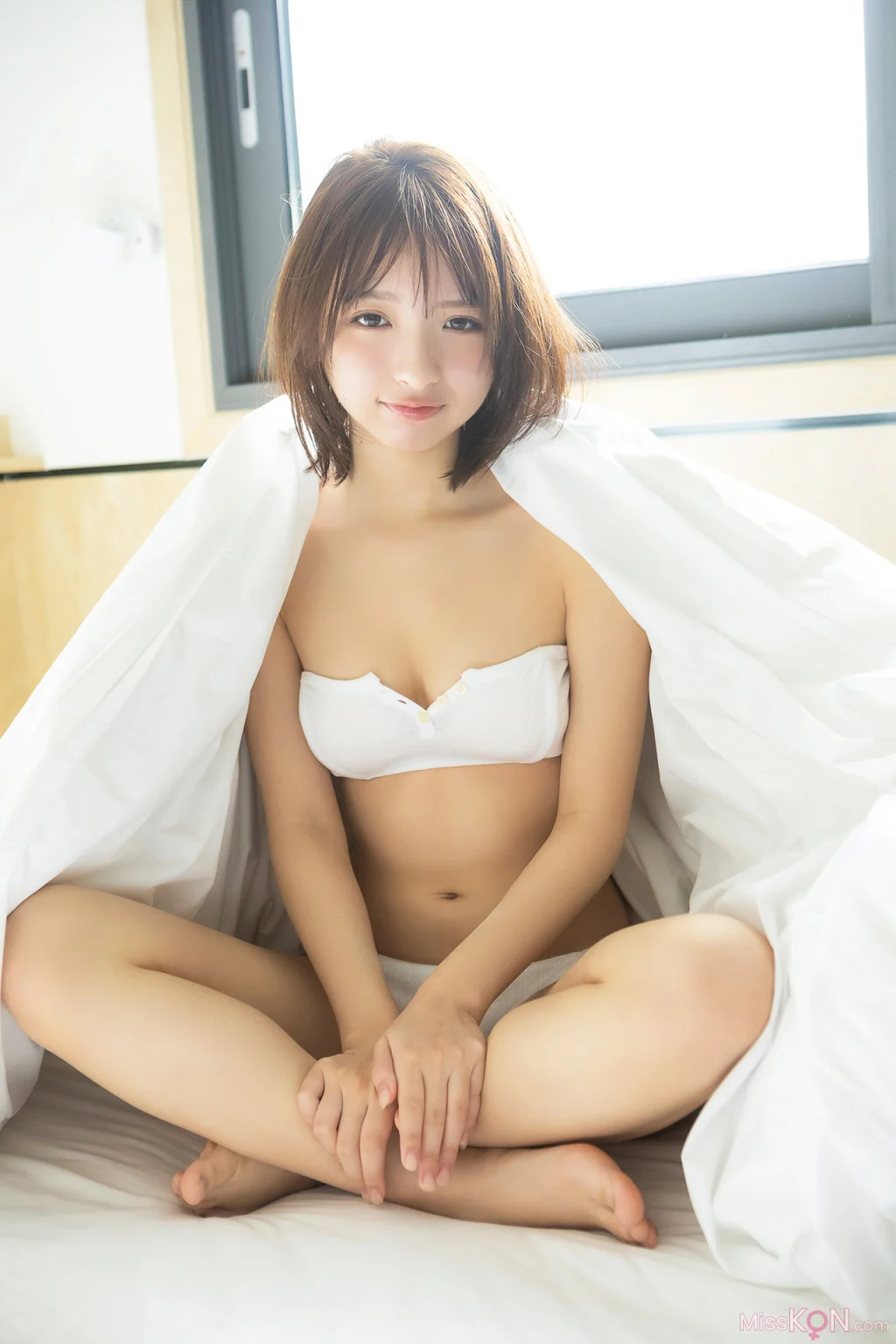 [JP] Runa Ichinose (一ノ瀬瑠菜): 【増量版 全50P】ンマガアザーっす！＜ＹＭ２０２４年２６号未公開カット＞　ヤンマガデジタル写真集 (54 photos)