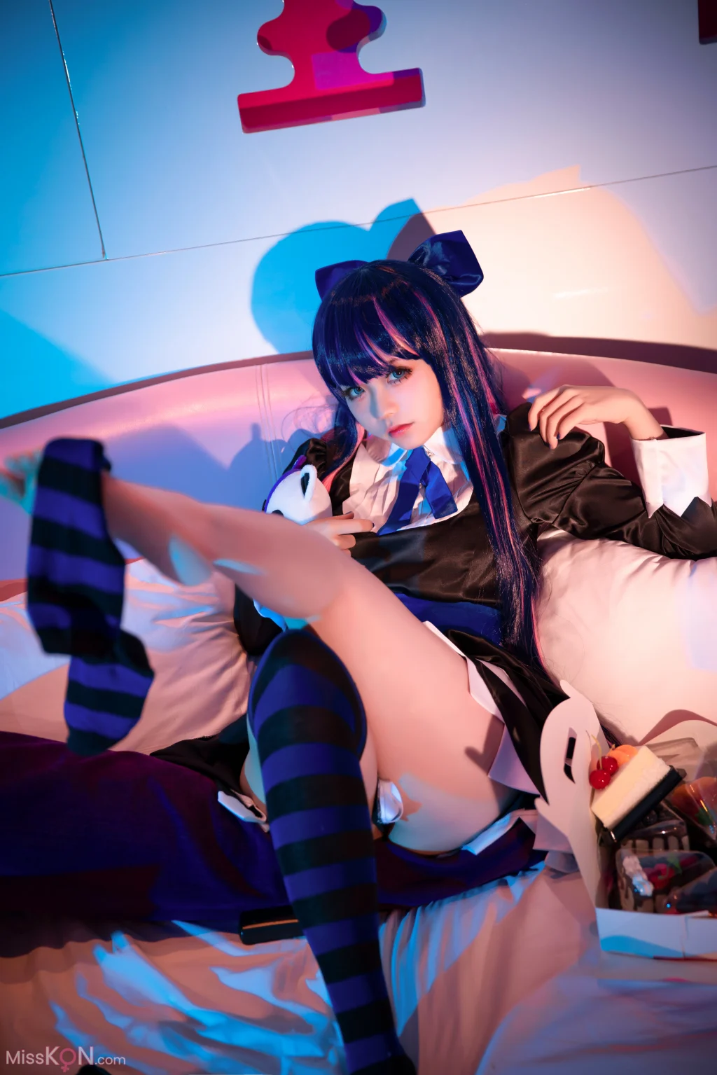 Coser@G44不会受伤: 吊带袜天使 史朵巾 (20 photos)