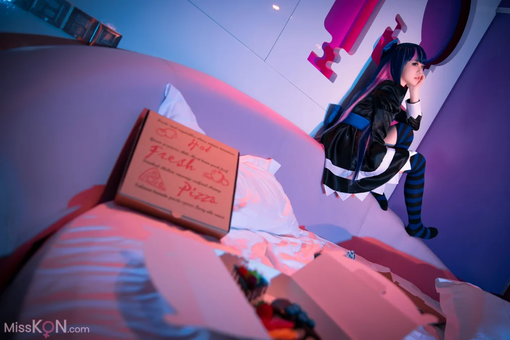 Coser@G44不会受伤: 吊带袜天使 史朵巾 (20 photos)