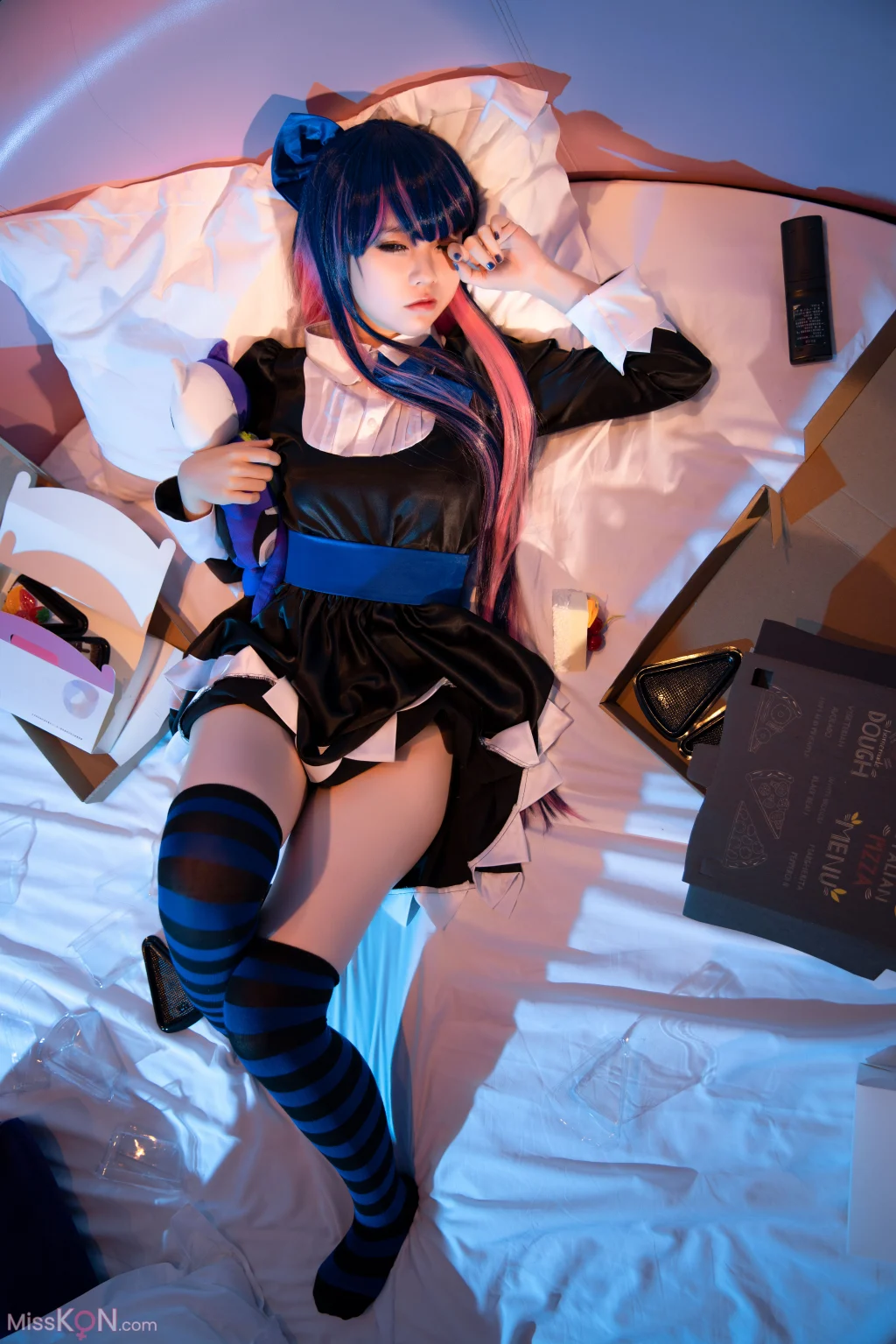 Coser@G44不会受伤: 吊带袜天使 史朵巾 (20 photos)