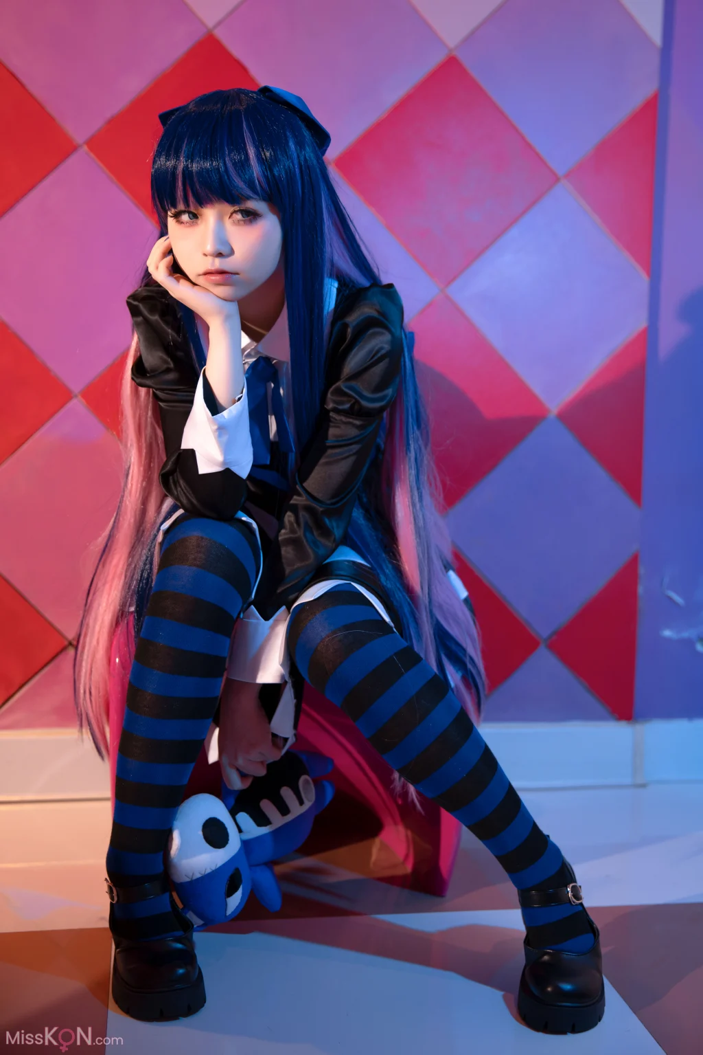Coser@G44不会受伤: 吊带袜天使 史朵巾 (20 photos)