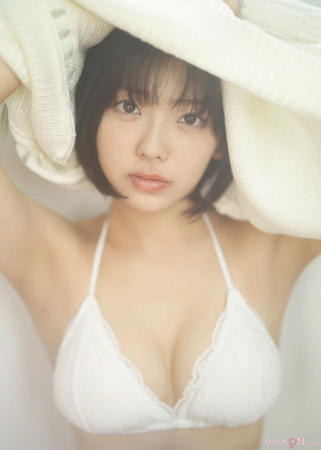 [JP] Ayu Okuma (大熊杏優): EX大衆デジタル写真集054 「好きになってくれるかな？」 (55 photos) – Page 2