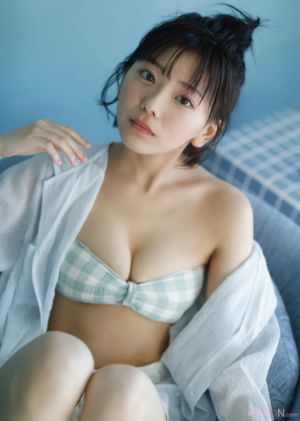 [JP] Ayu Okuma (大熊杏優): EX大衆デジタル写真集054 「好きになってくれるかな？」 (55 photos) – Page 2