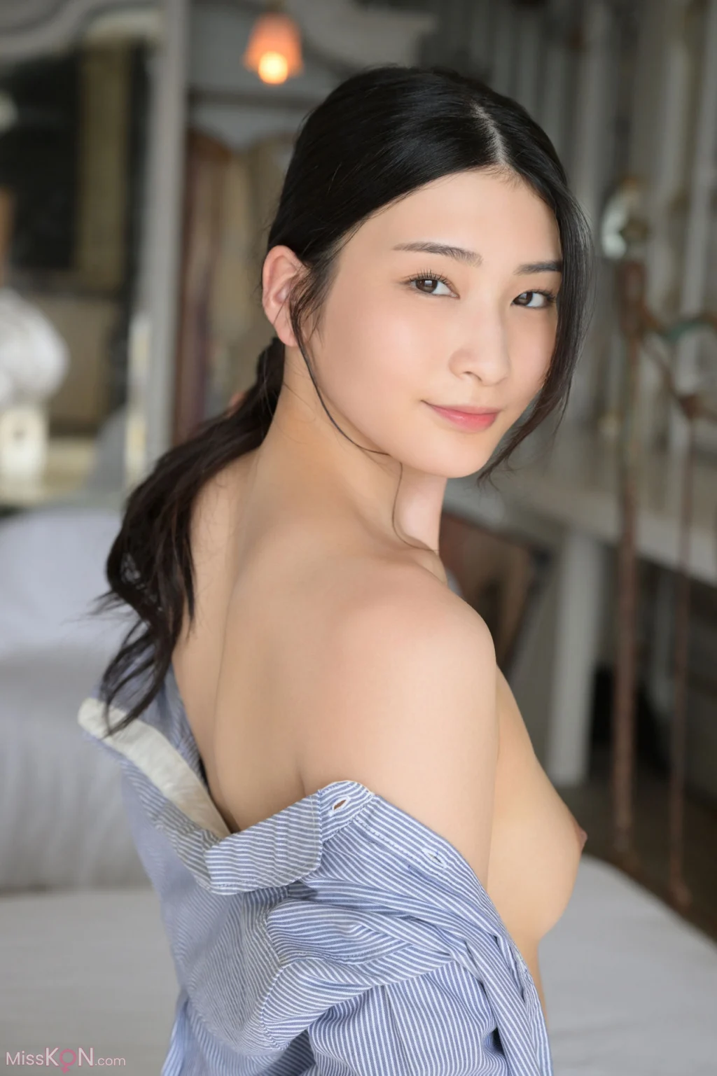[JP] Suzu Honjo (本庄鈴): FRIDAYデジタル写真集 女神降凜 Vol.2 未公開100カット超完全版 (124 photos)