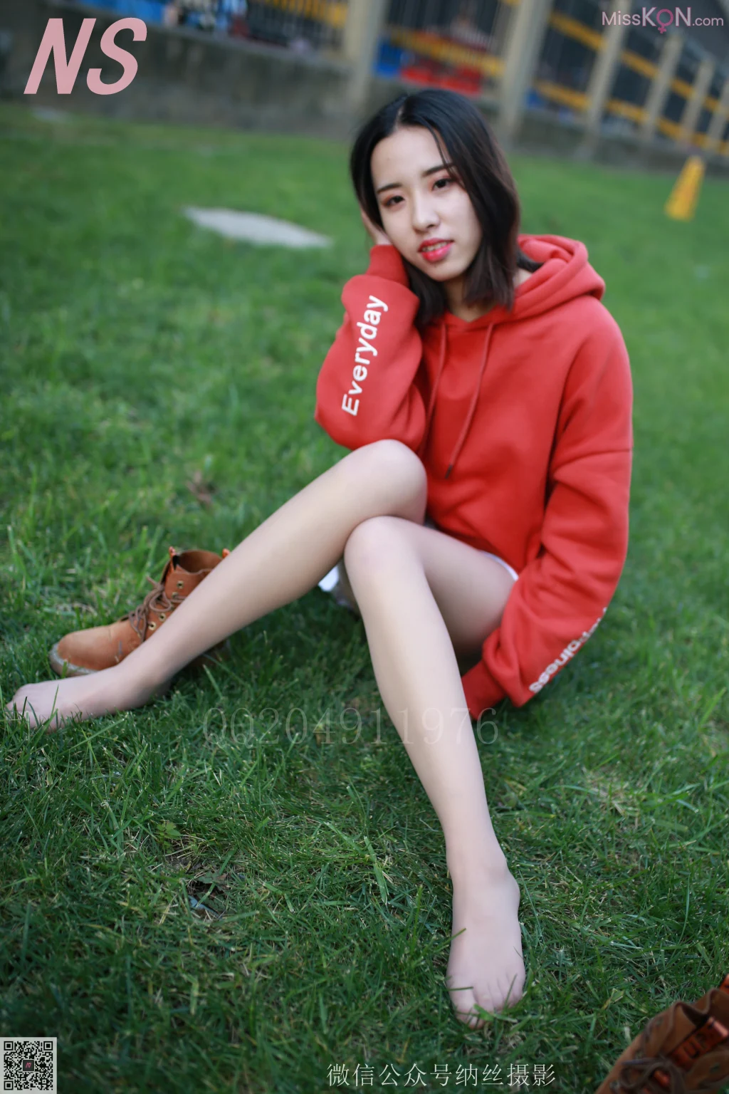 [NS纳丝摄影] No.094: 乔乔 红色卫衣 (53 photos) – Page 2