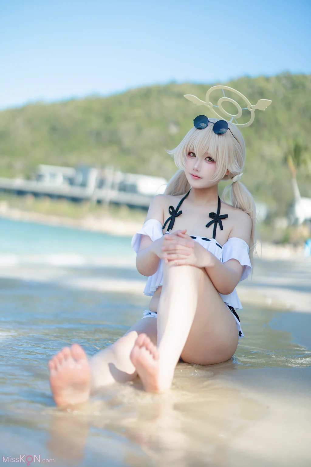 Coser@lunananya: 蔚蓝档案 阿慈谷日富美泳装 (26 photos)