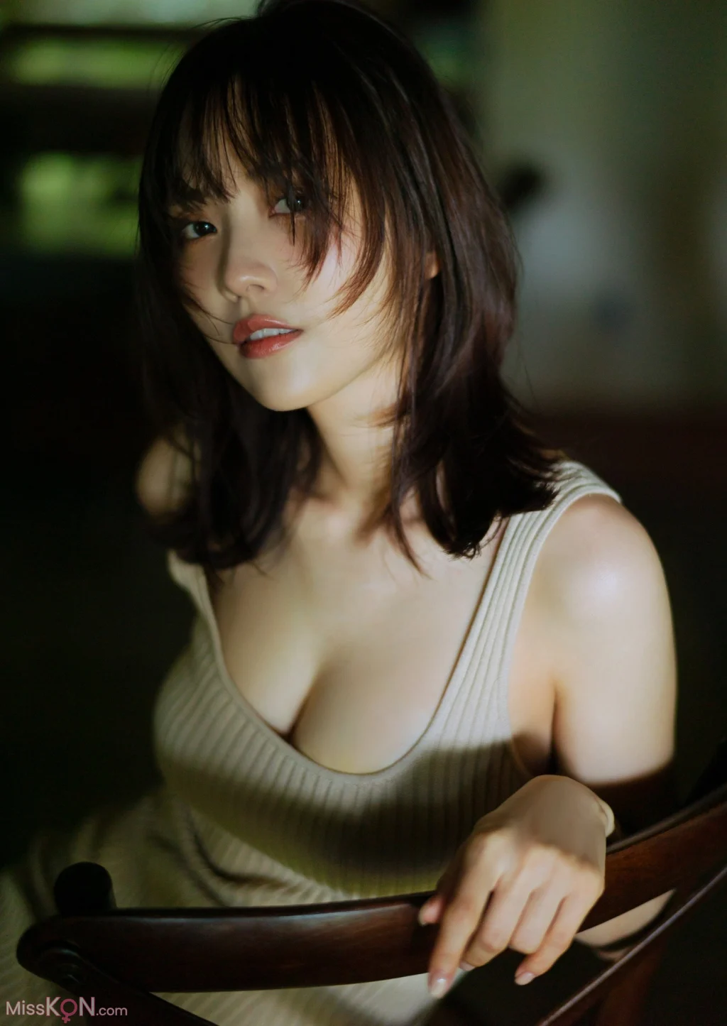 [JP] Sachika Nitta (新田さちか): 【デジタル限定 YJ PHOTO BOOK】 「もっと近づきたくて」 (60 photos)