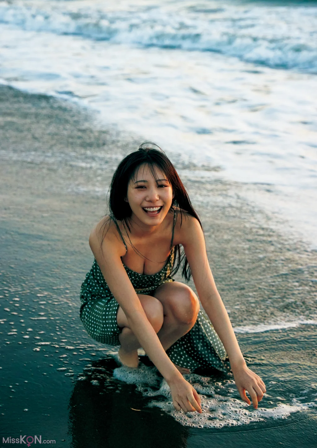 [JP] Yokono Sumire (横野すみれ): ｢No One｣ (週プレ PHOTO BOOK) (134 photos) – Page 2