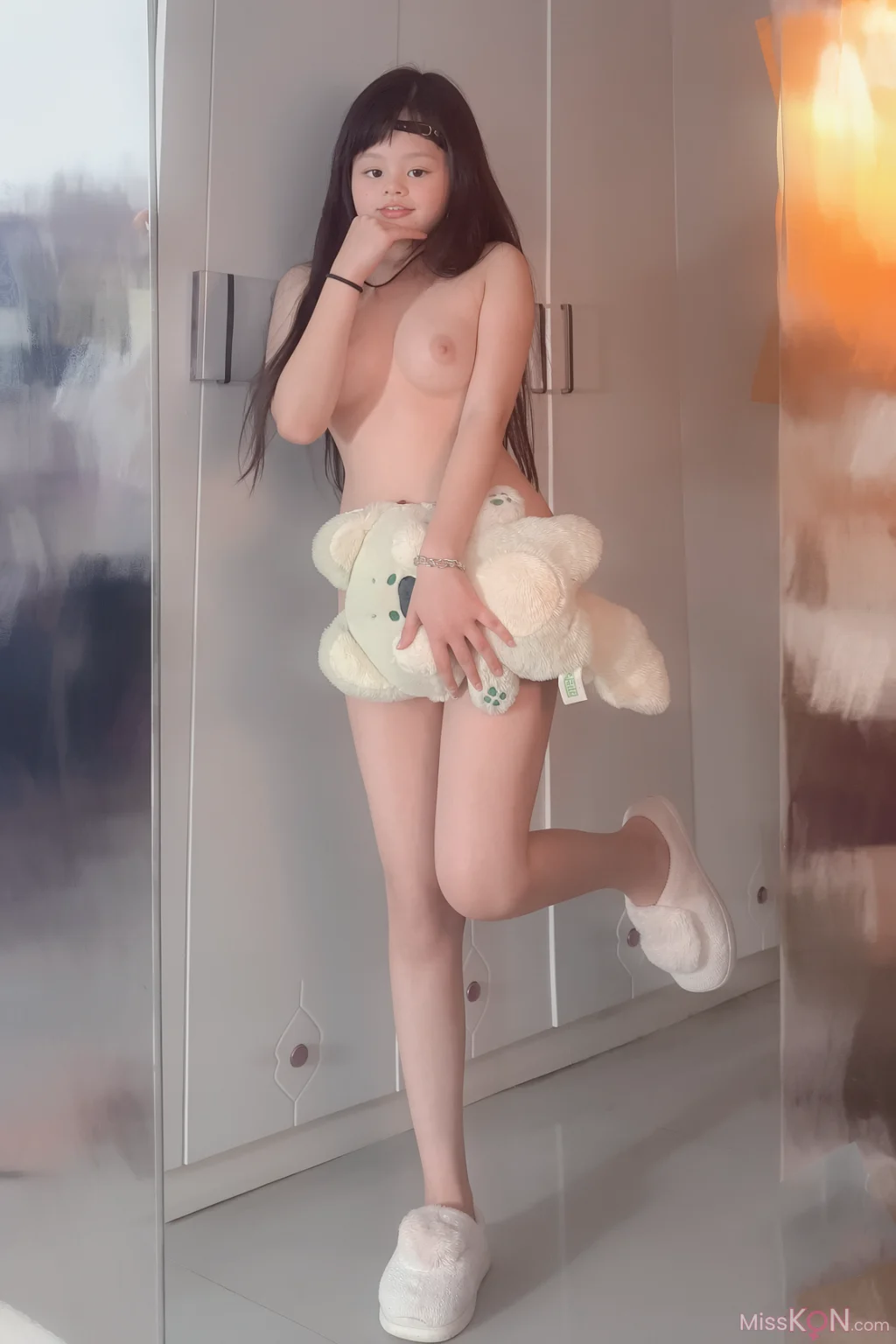 [OtherXXX] C崽(霉柿崽): 巨乳白虎萝莉 尤物福利姬合集 (288 photos + 36 videos) – Page 2