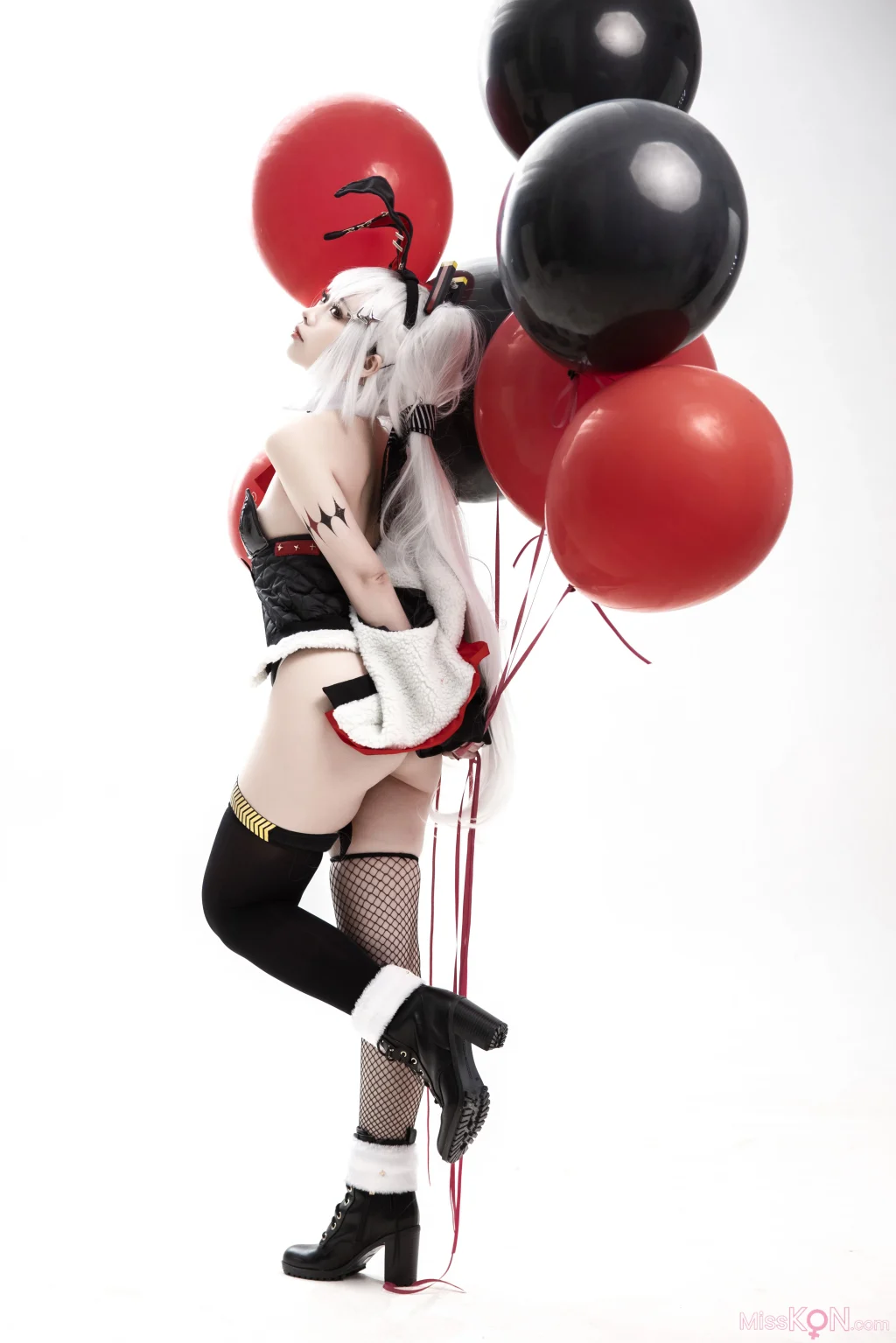 Coser@G44不会受伤: 蔚蓝档案 生盐乃爱 (30 photos)