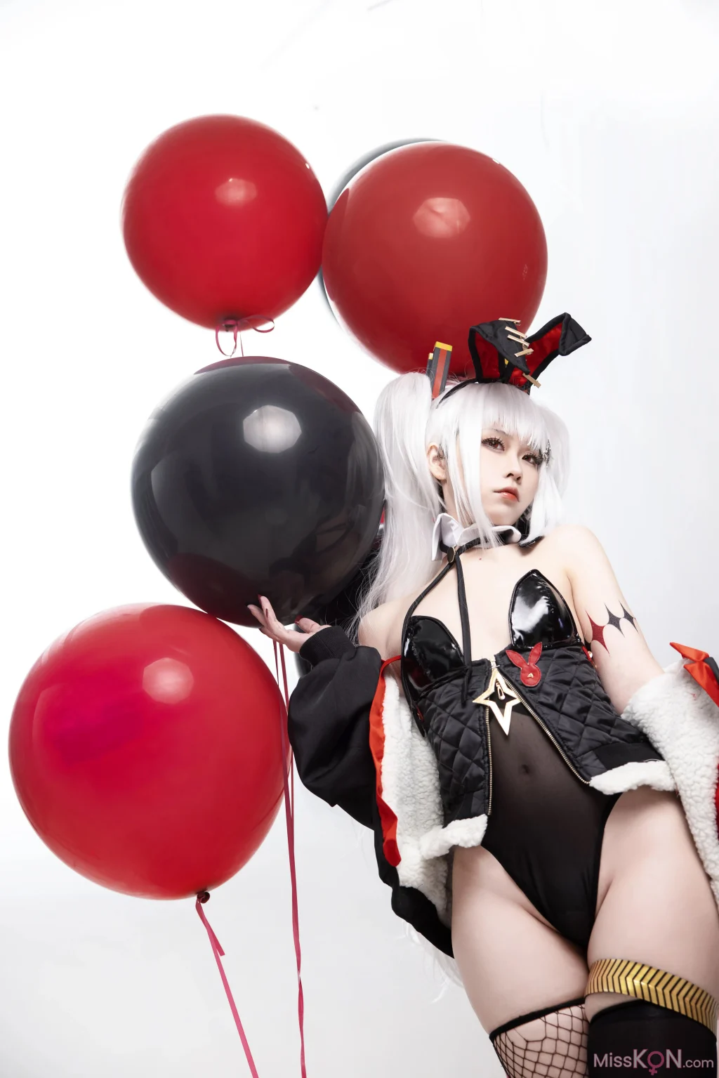Coser@G44不会受伤: 蔚蓝档案 生盐乃爱 (30 photos)