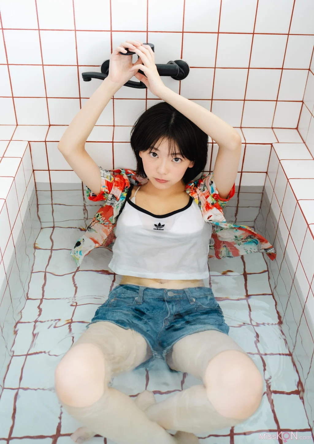 [JP] Ayu Okuma (大熊杏優): 【デジタル限定 YJ PHOTO BOOK】 「禁断の果実、ショートカット」 (55 photos) – Page 2