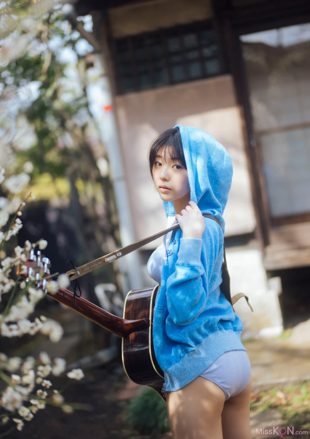 [JP] Ayu Okuma (大熊杏優): 【デジタル限定】 写真集 (43 photos) – Page 2