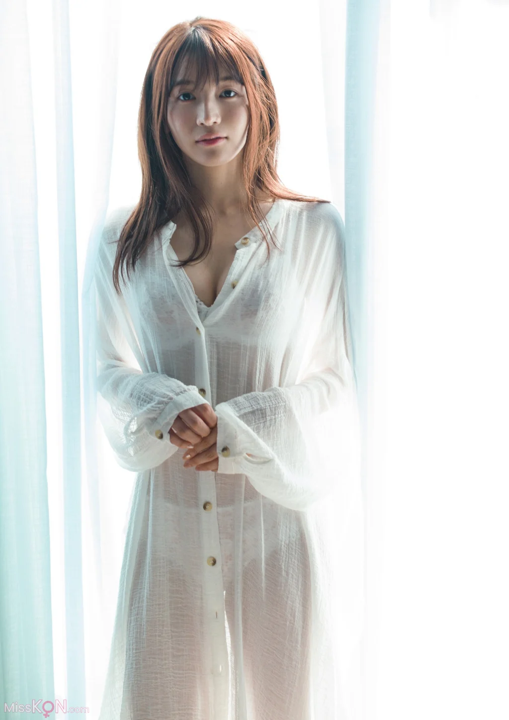 [JP] Erika Denya (传谷英里香): 写真集 「sol」 (128 photos)