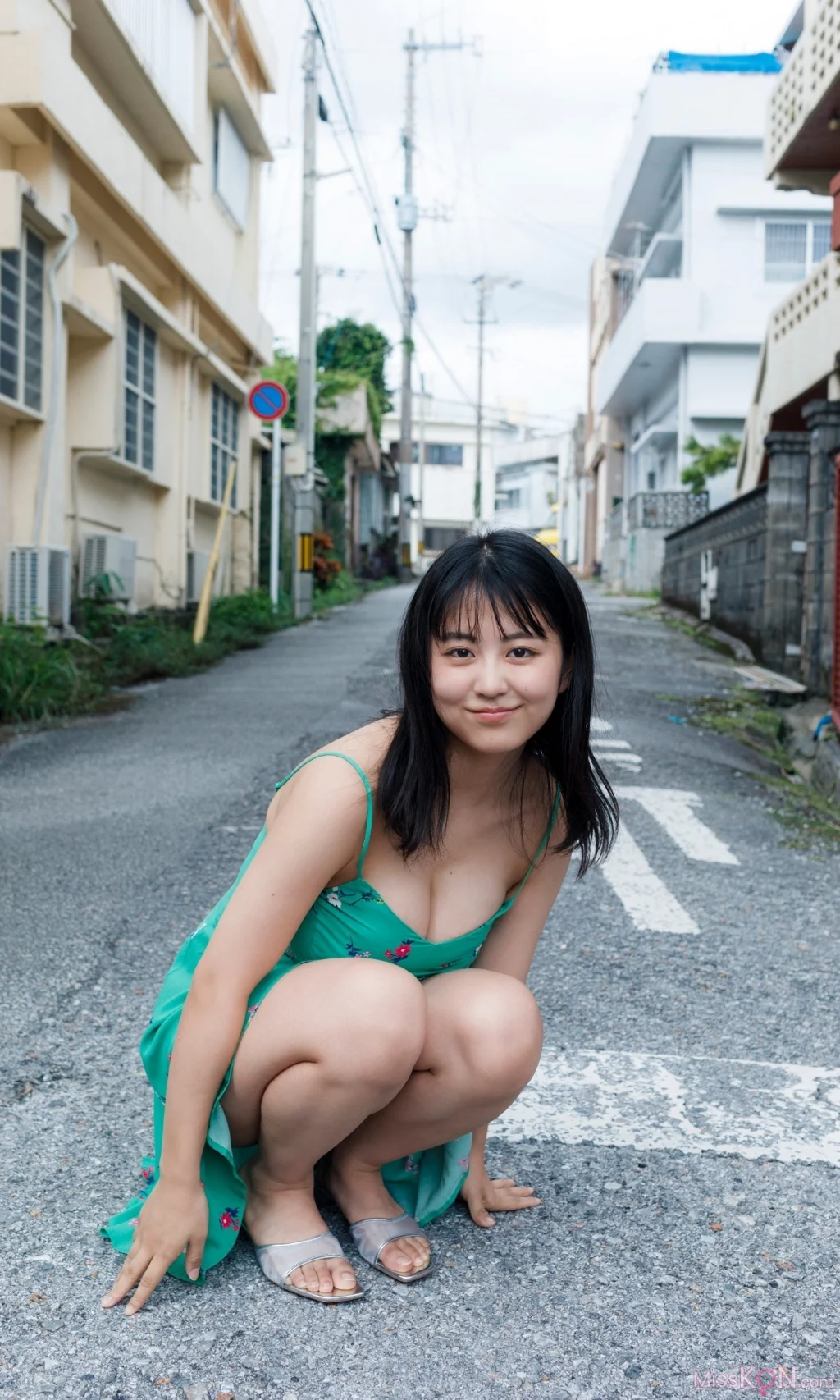 [JP] 福井梨莉華: 『週プレ プラス！』アザーカット集「ぷにぷに、ぷるるん。～prologue～」 (週プレ PHOTO BOOK) (39 photos)