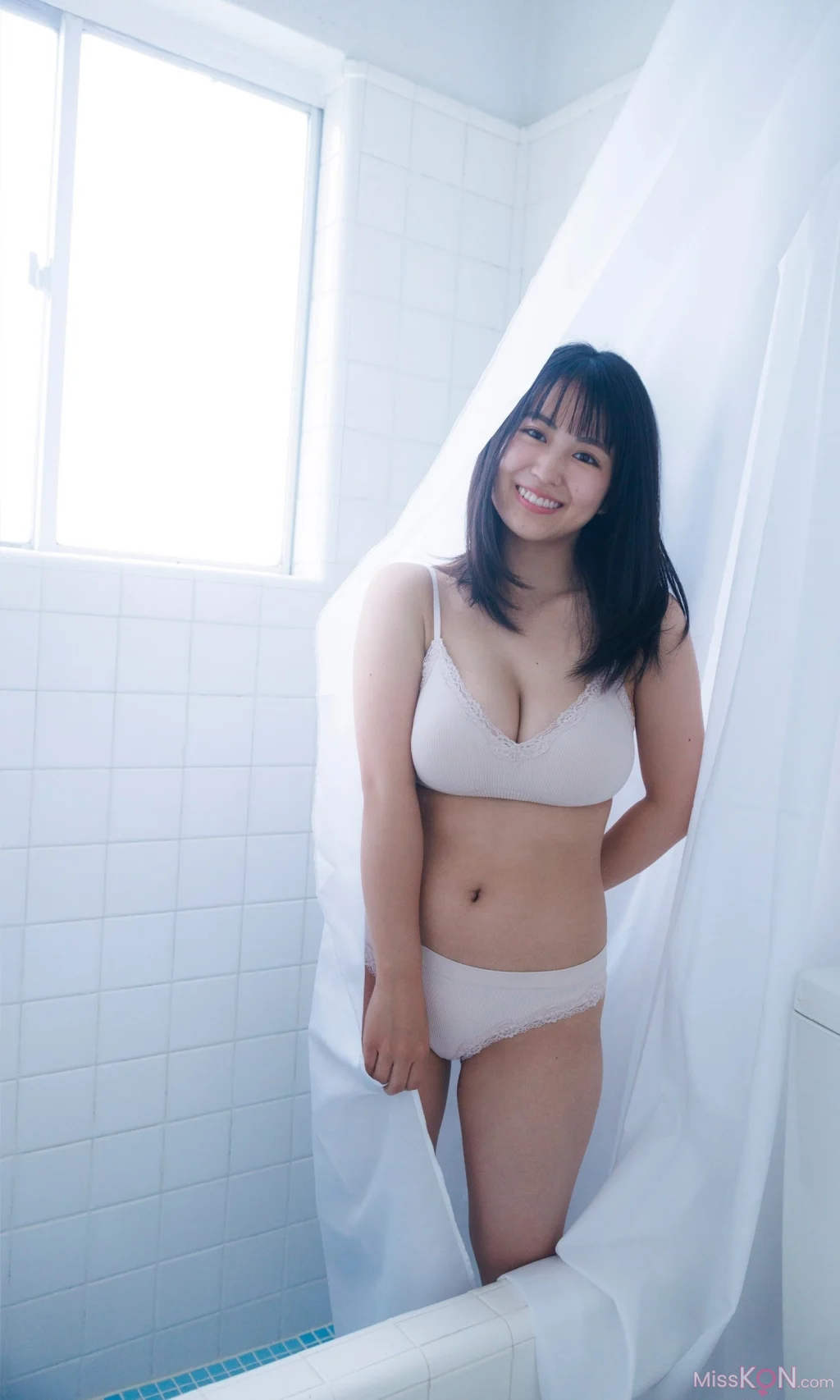[JP] 福井梨莉華: 『週プレ プラス！』アザーカット集「ぷにぷに、ぷるるん。～prologue～」 (週プレ PHOTO BOOK) (39 photos) – Page 2