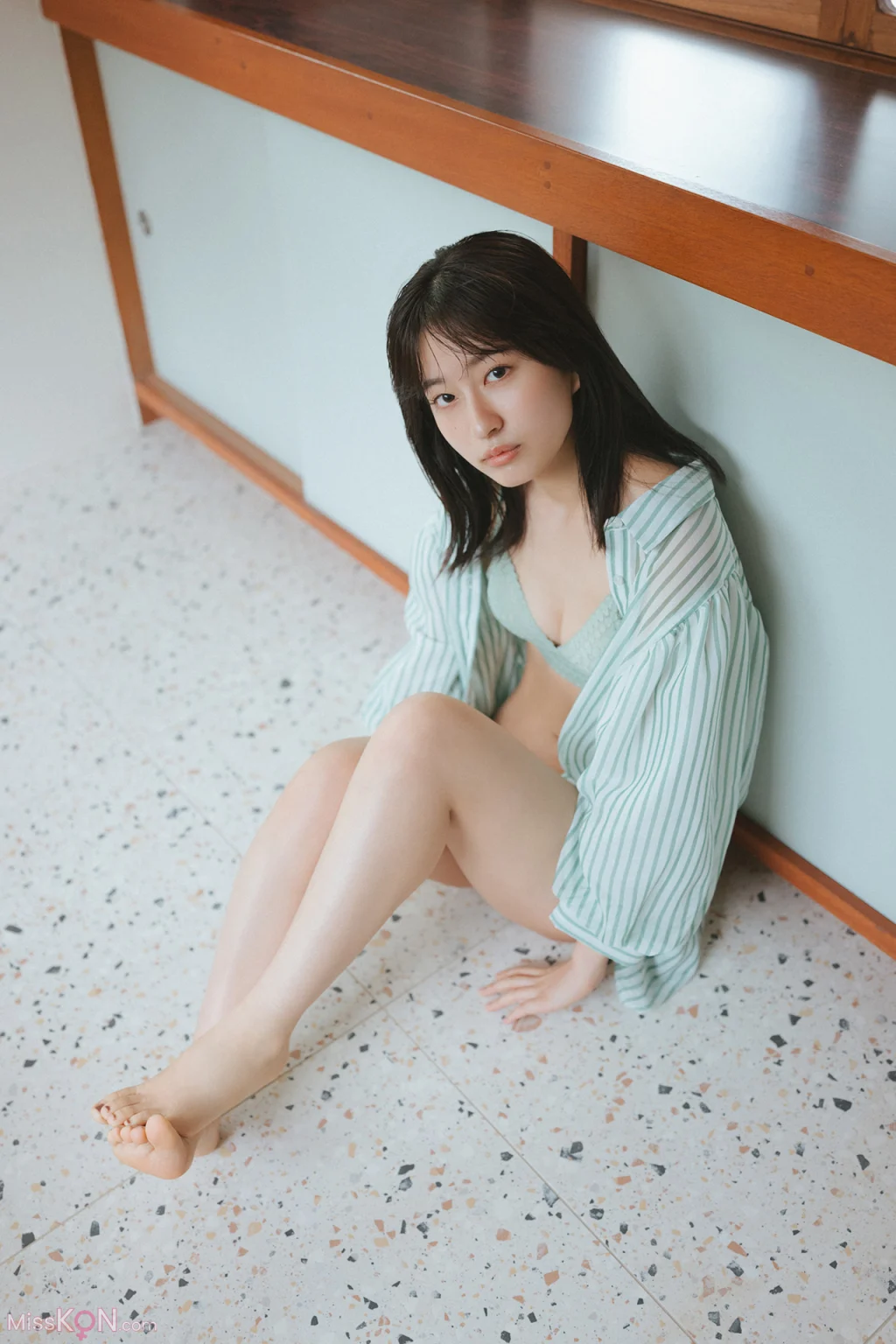 [JP] Rina Saito (斉藤里奈): FLASHデジタル写真集 Clear (68 photos)