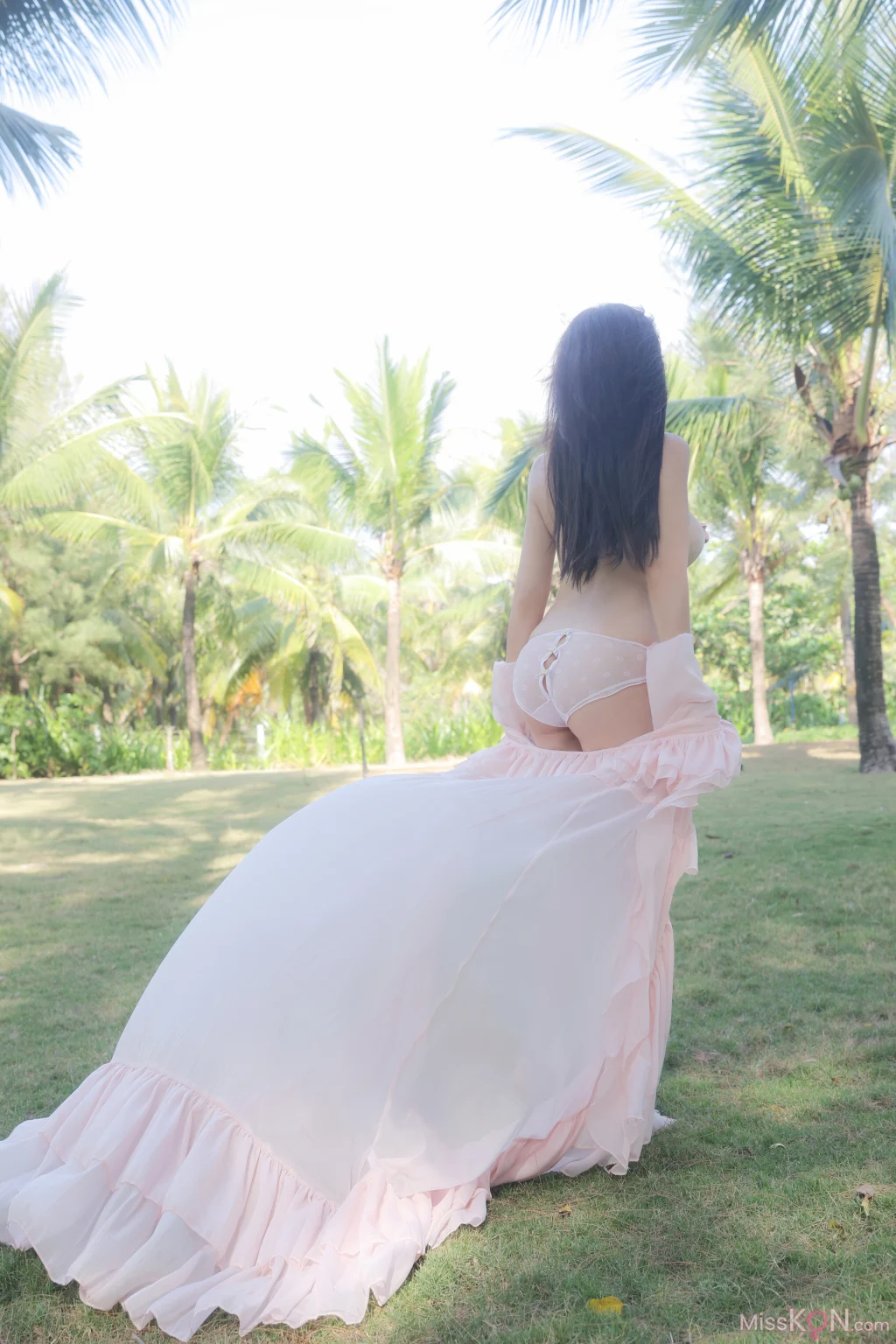 [XR Uncensored] 小薯条nienie: R18 秀人网模特 粉色 (60 photos)