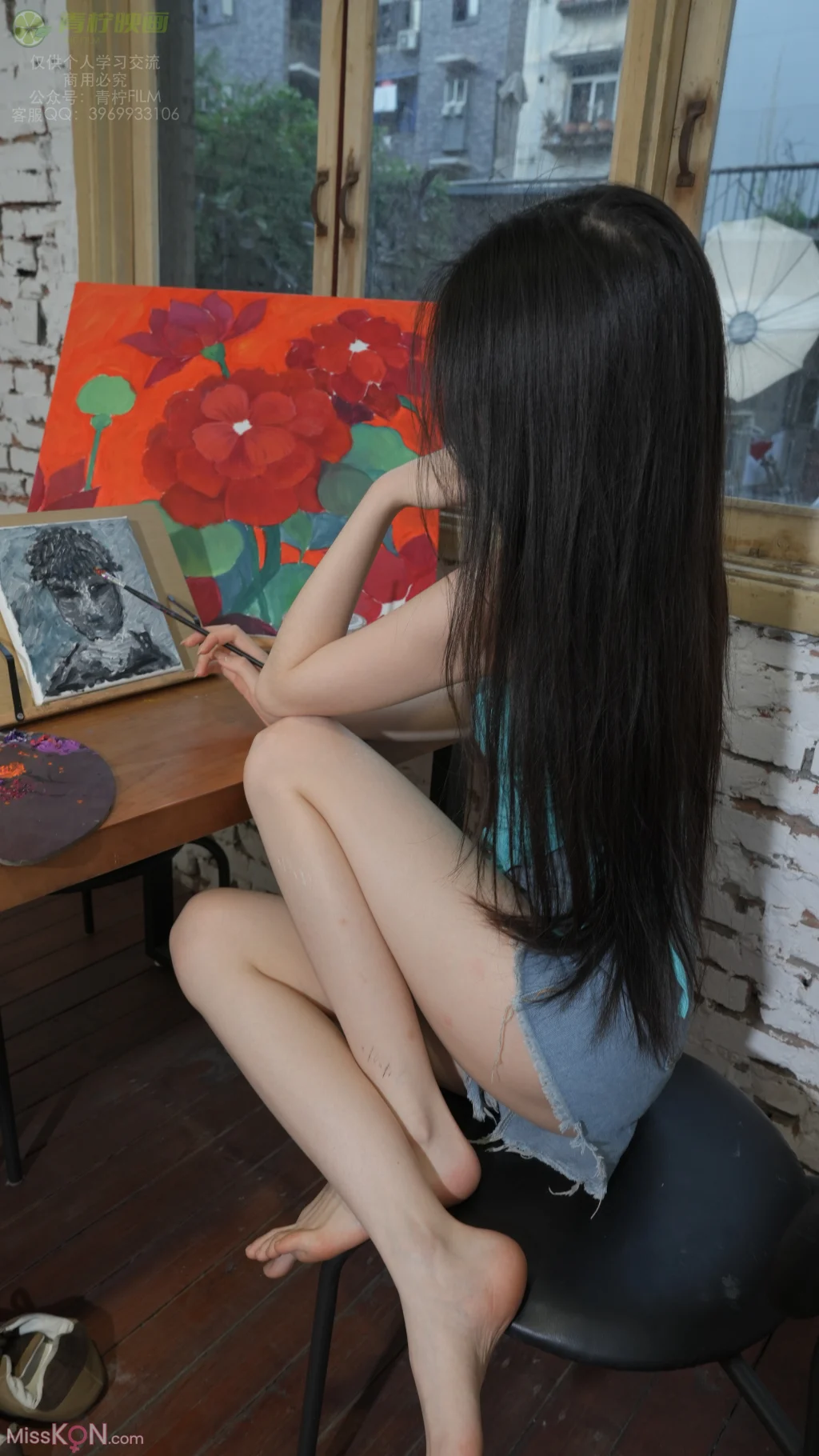 [青柠映画] No.023: 小小 画室 蓝吊带抹胸 (145 photos + 1 video) – Page 2