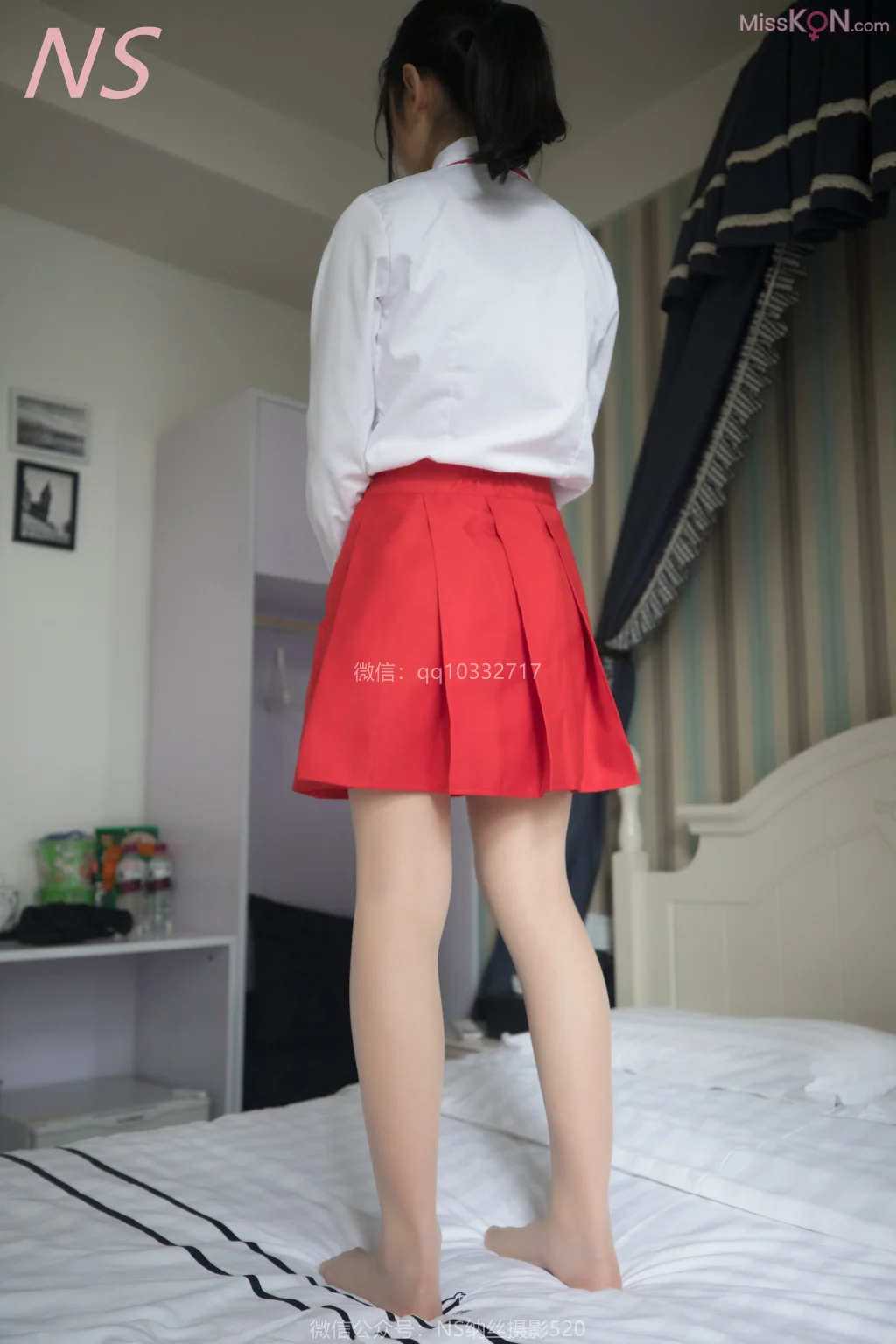 [NS纳丝摄影] No.104: 小莉 红色超短裙肉丝诱惑 (59 photos)