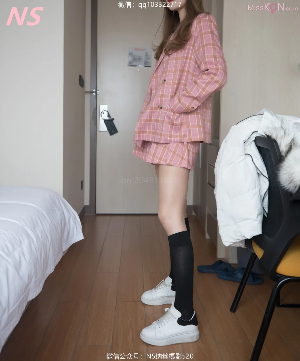 [NS纳丝摄影] No.106: 画画 高光丝袜 (87 photos)