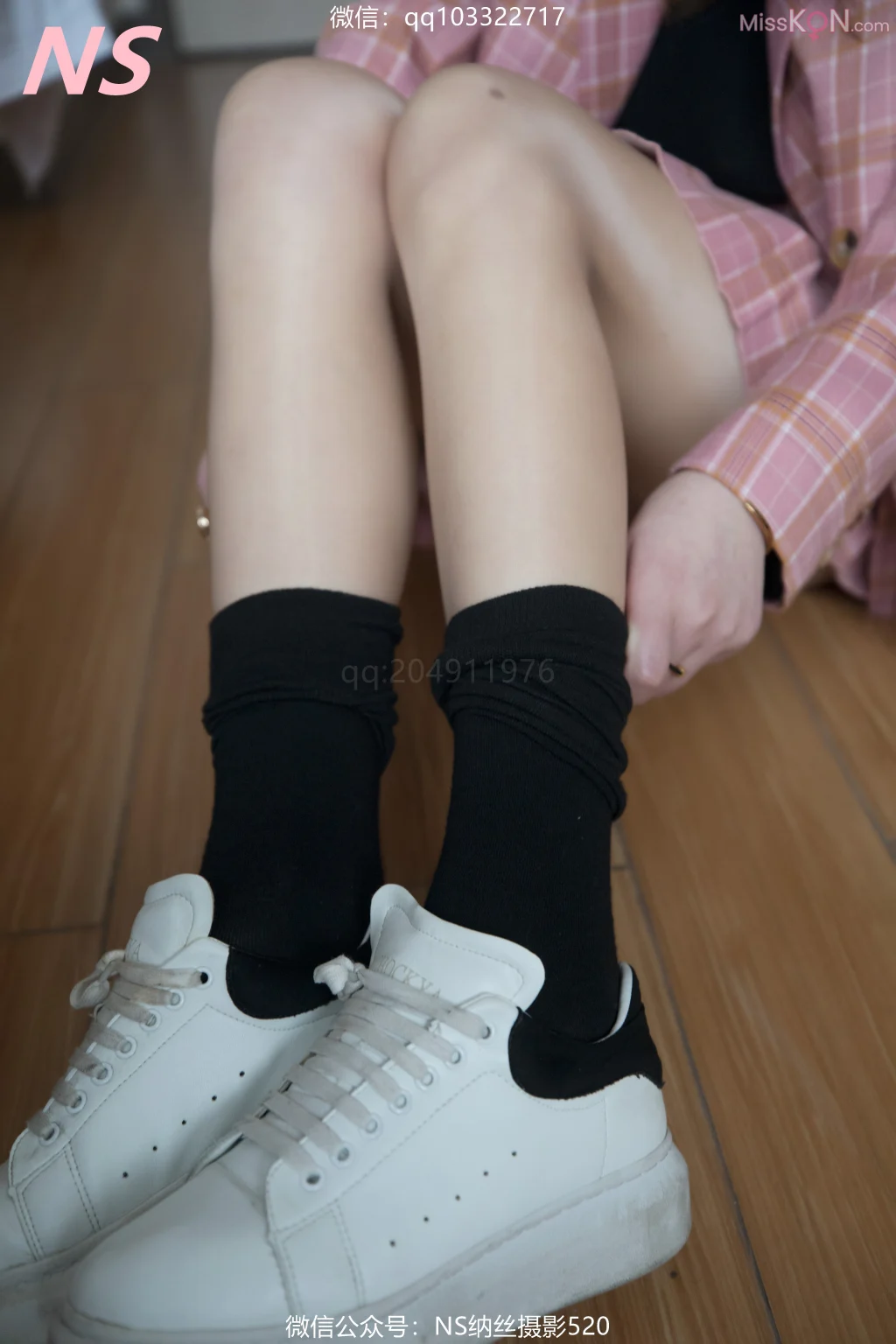 [NS纳丝摄影] No.106: 画画 高光丝袜 (87 photos)