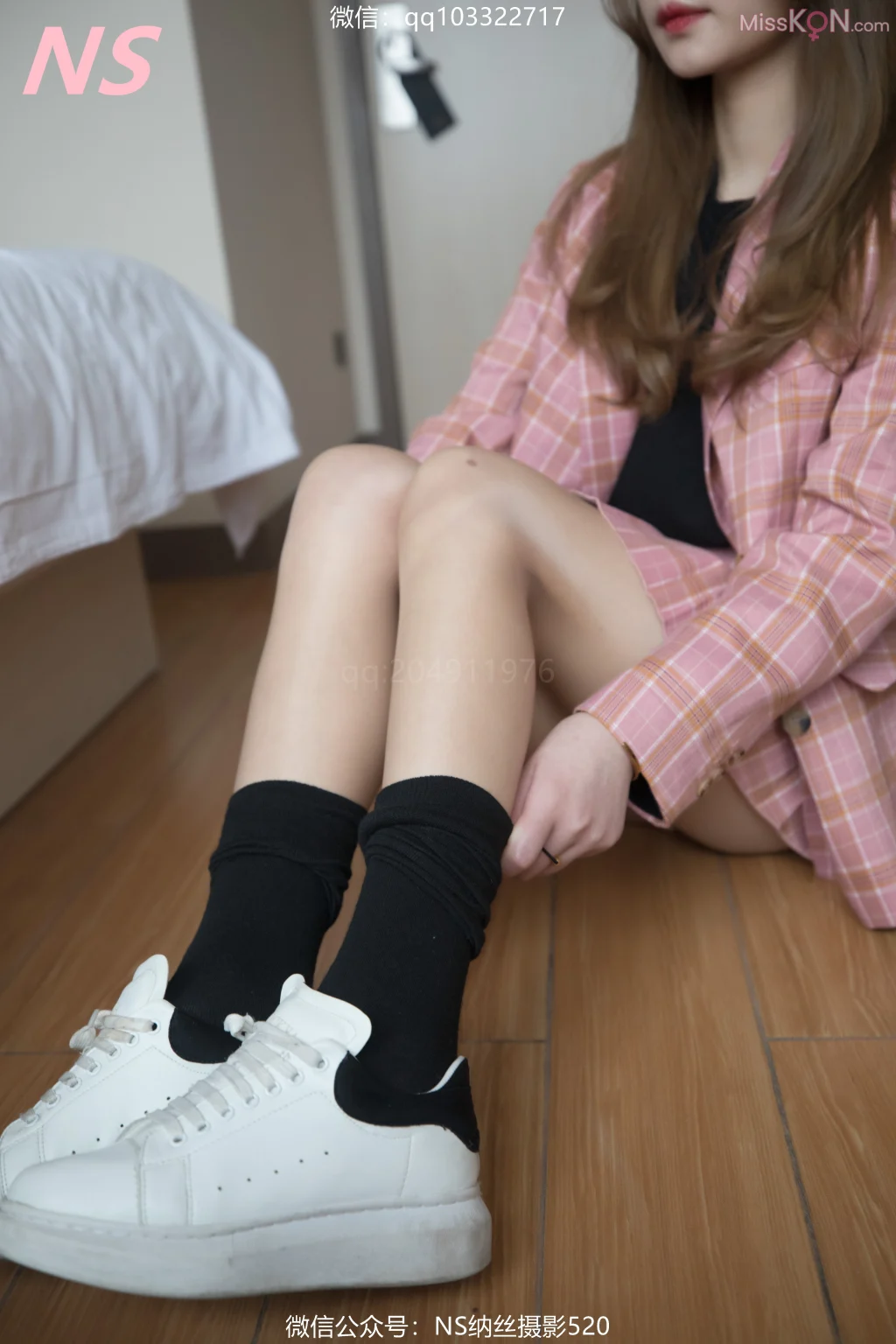 [NS纳丝摄影] No.106: 画画 高光丝袜 (87 photos)