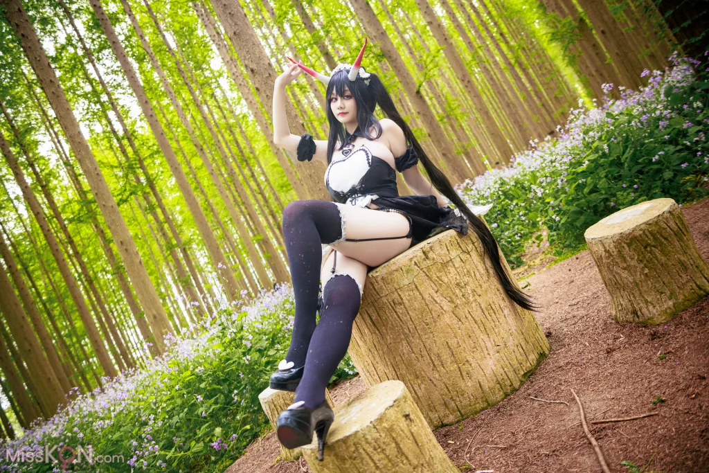 Coser@阿雪雪: 能代女仆 (33 photos + 4 videos)