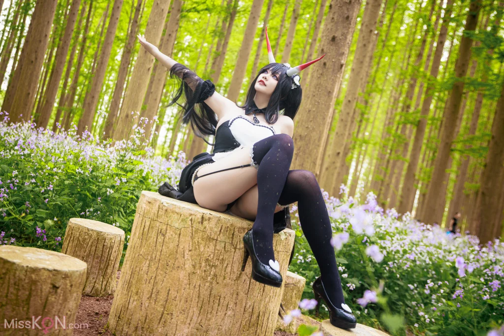Coser@阿雪雪: 能代女仆 (33 photos + 4 videos)