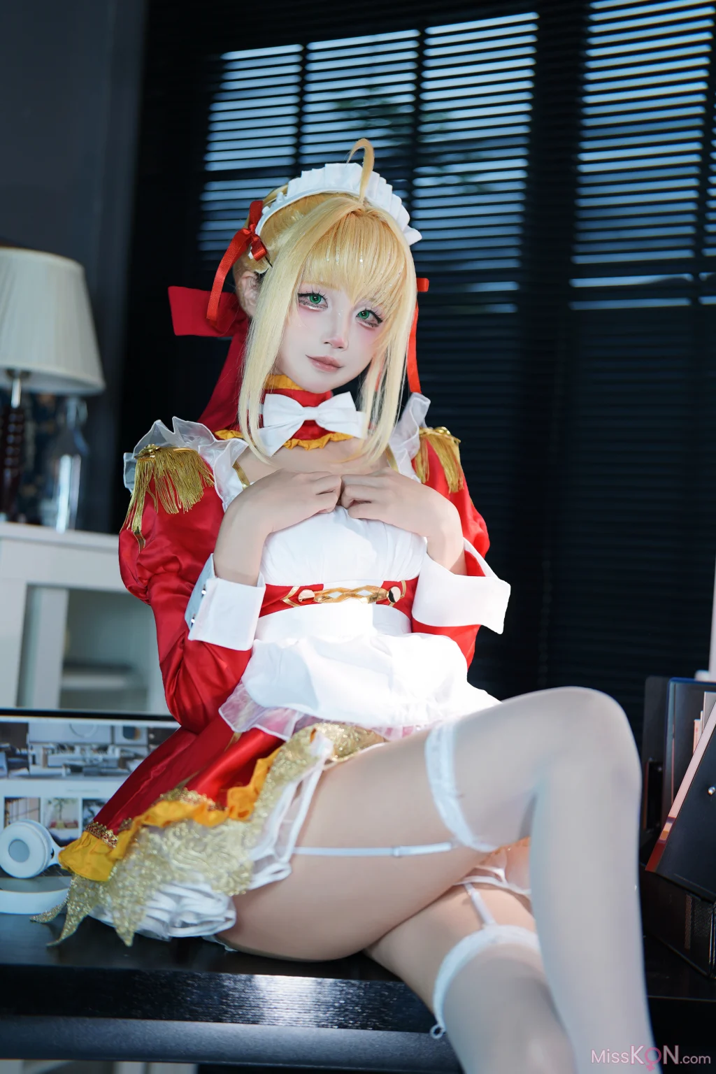 Coser@五更百鬼: FGO 尼禄 女仆 (15 photos)