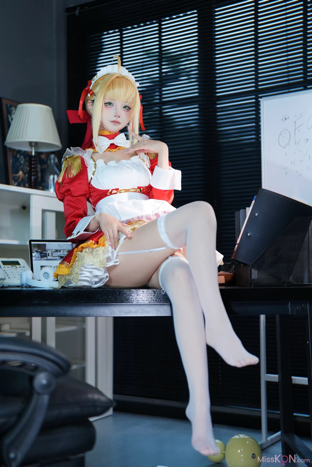 Coser@五更百鬼: FGO 尼禄 女仆 (15 photos)